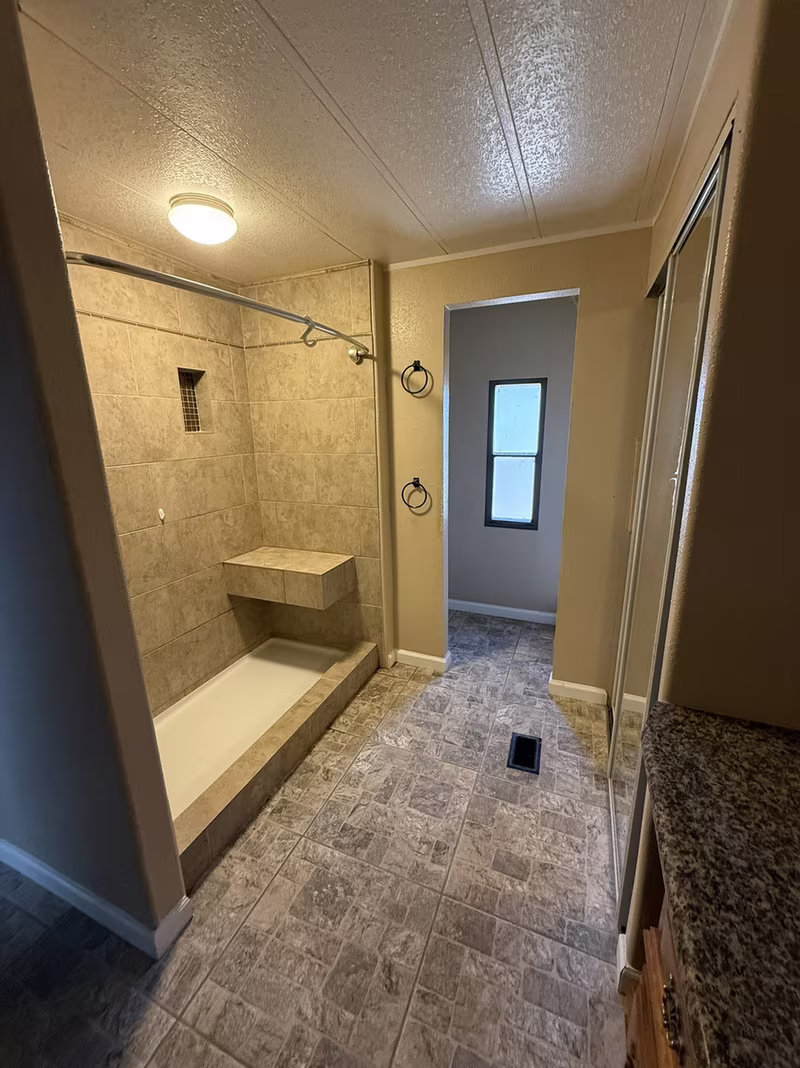 Photo 7 of 188 N Dogwood Street, Trinity, TX