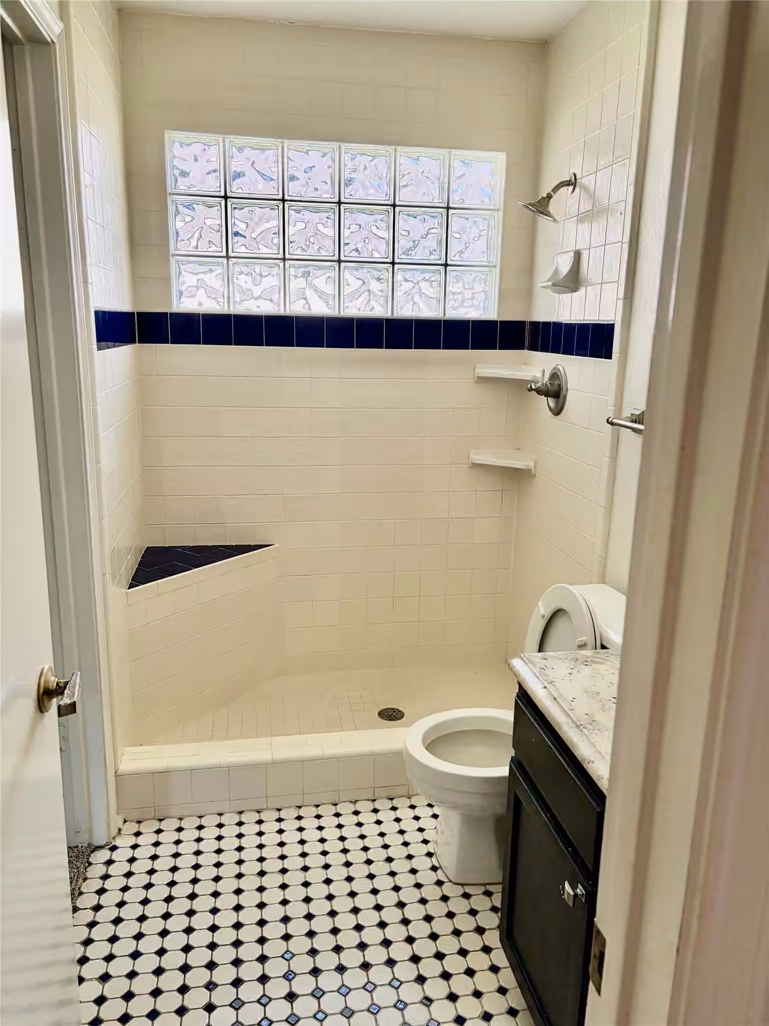 Photo 7 of 15823 Oak Mountain Drive, Houston, TX