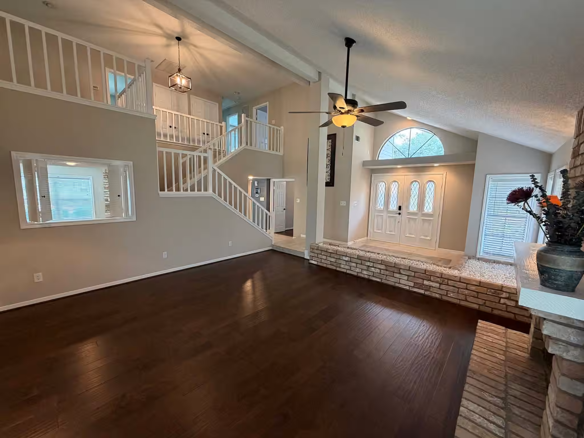 Photo 4 of 2326 Streamcrest Lane, Sugar Land, TX