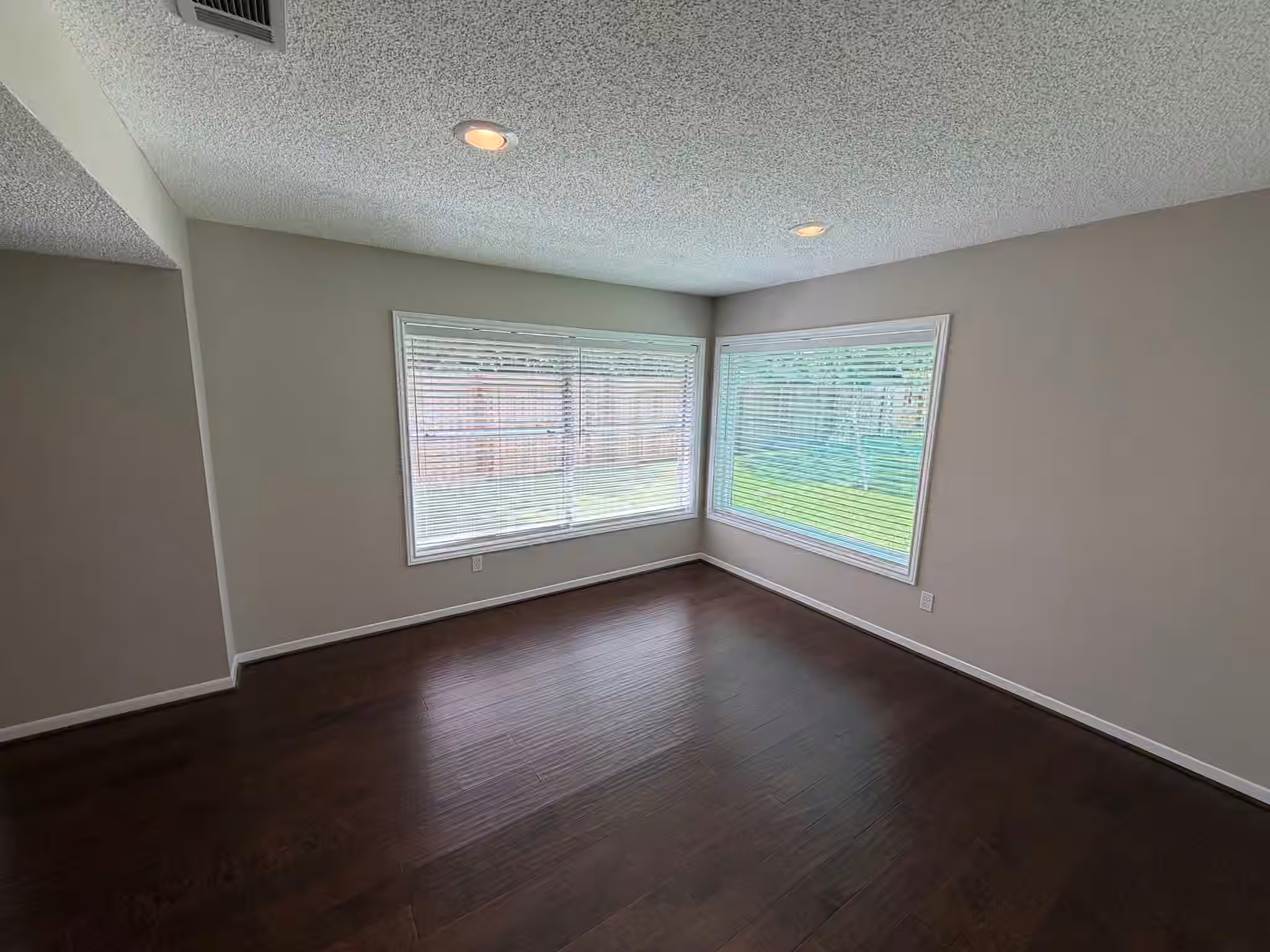 Photo 7 of 2326 Streamcrest Lane, Sugar Land, TX