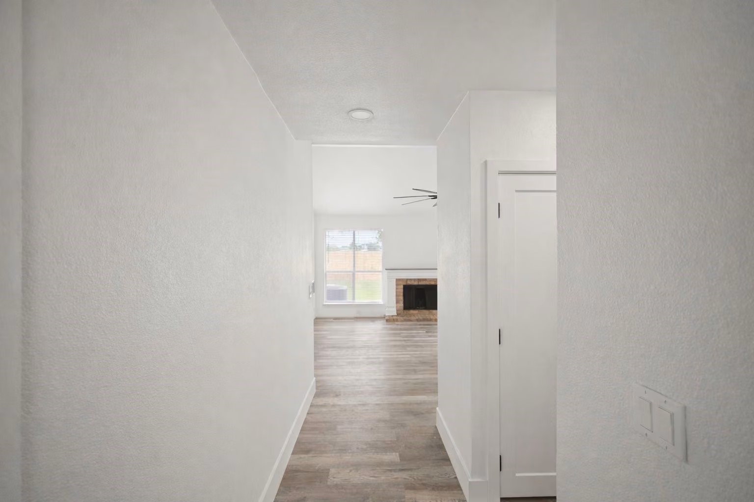 Photo 5 of 6738 Prairie Village Drive, Katy, TX