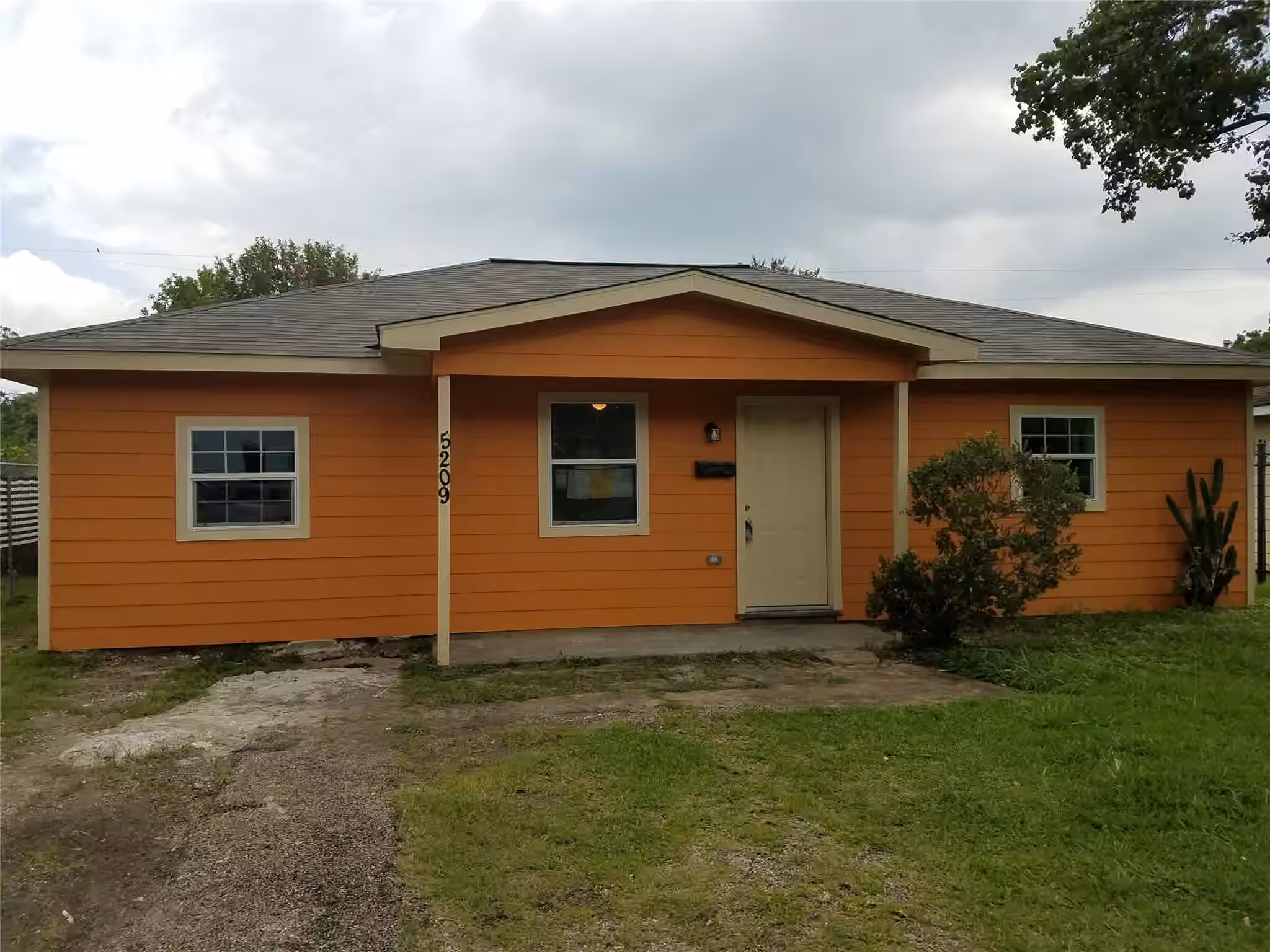 Photo of 5209 Tarawa Road, Houston, TX