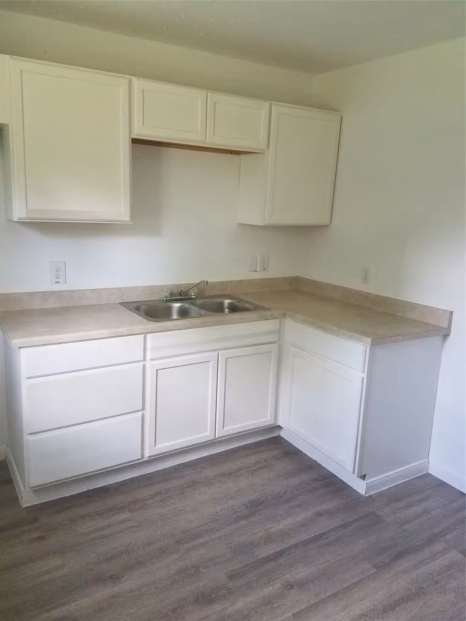 Photo 6 of 5209 Tarawa Road, Houston, TX