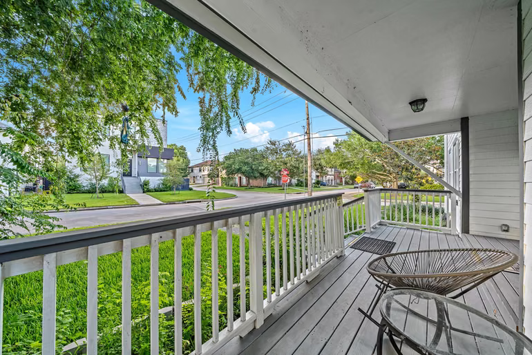 Photo 4 of 4401 Holt Street, Bellaire, TX