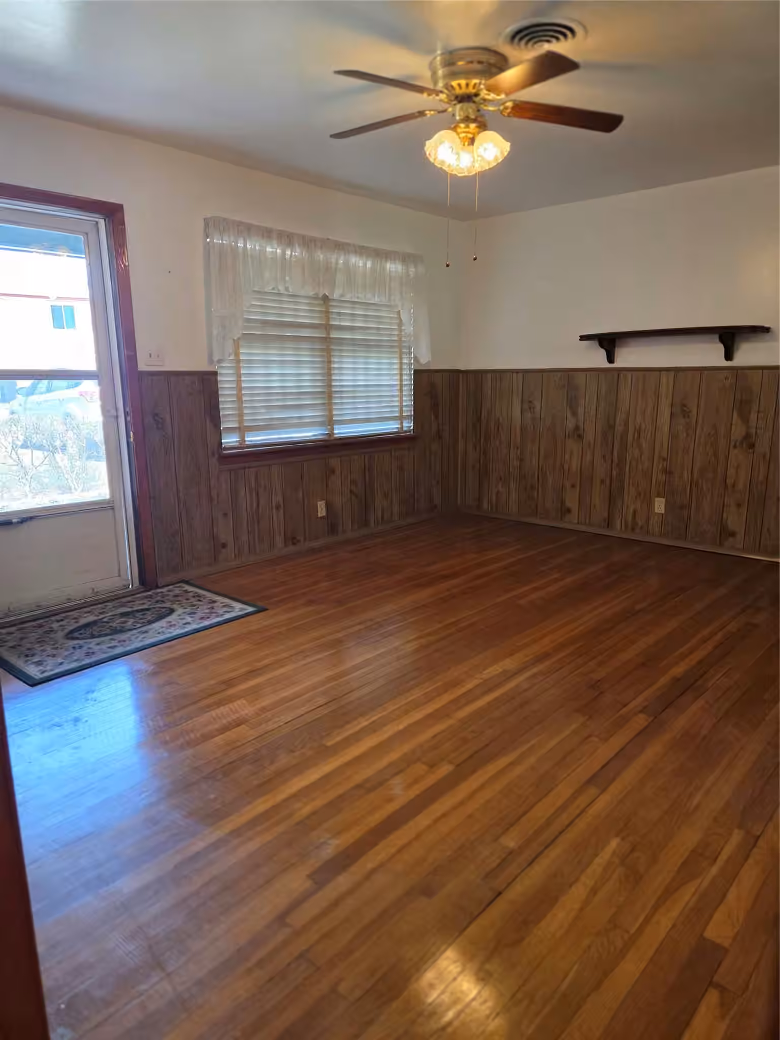 Photo 7 of 2306 Reinerman Street, Houston, TX