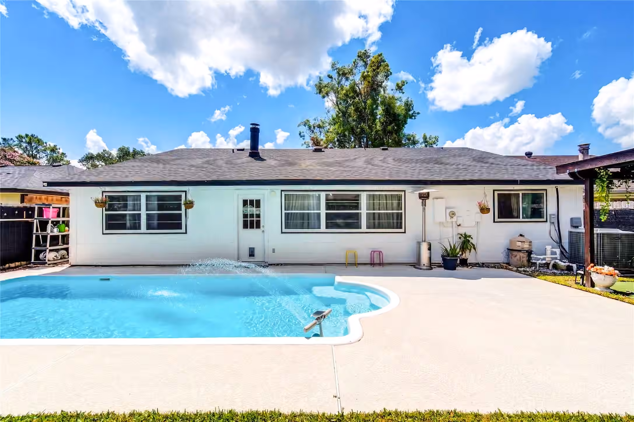 Photo 3 of 19730 San Gabriel Drive, Houston, TX