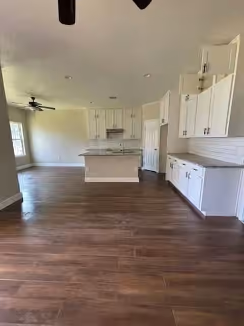 Photo 4 of 10525 Burman Street, Houston, TX