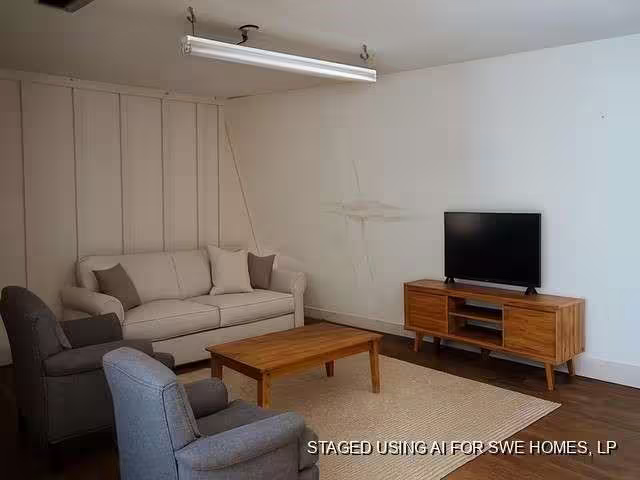 Photo 3 of 1314 6th Street, Angleton, TX