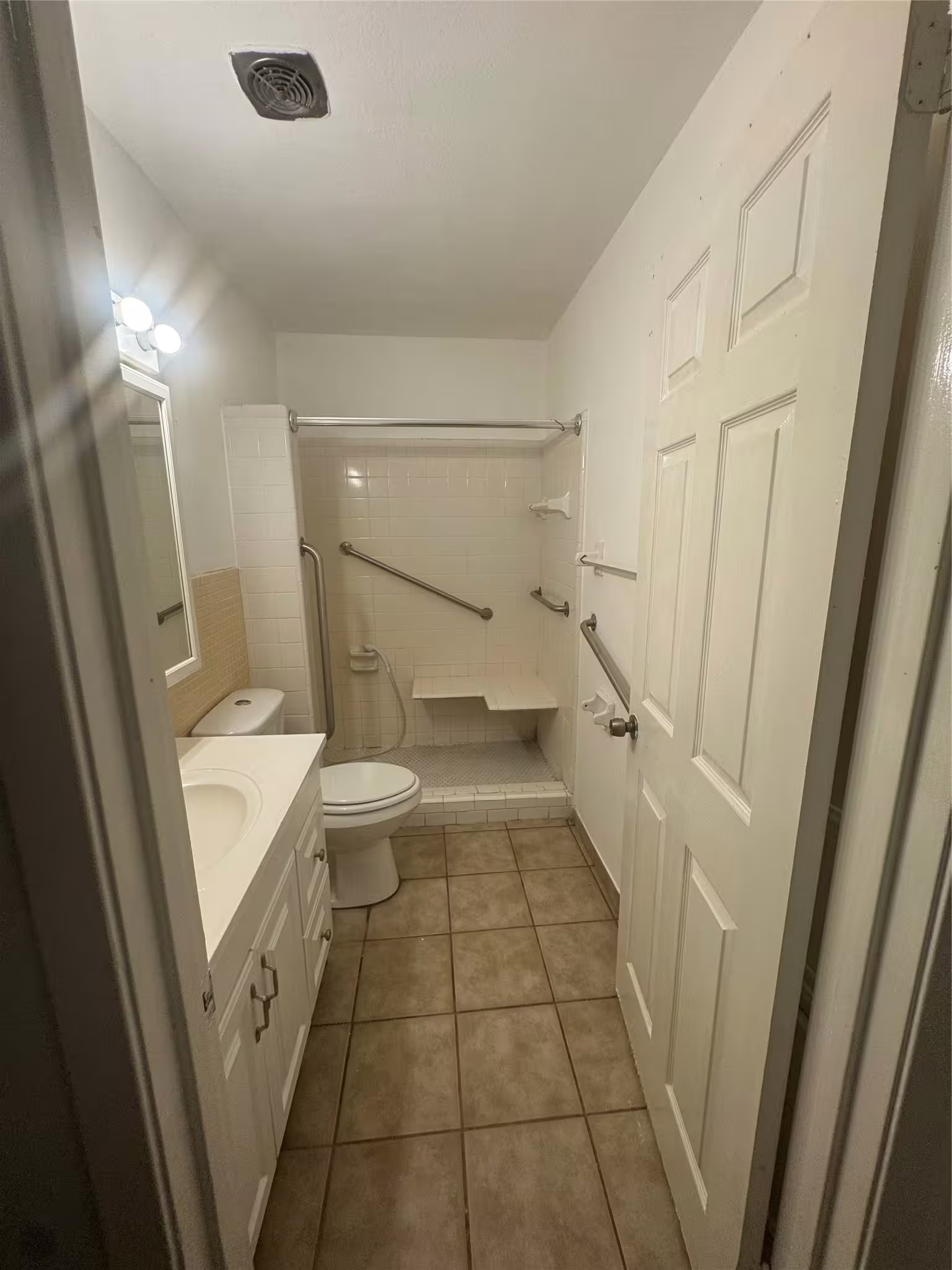 Photo 4 of 7209 Beechnut Street B, Houston, TX
