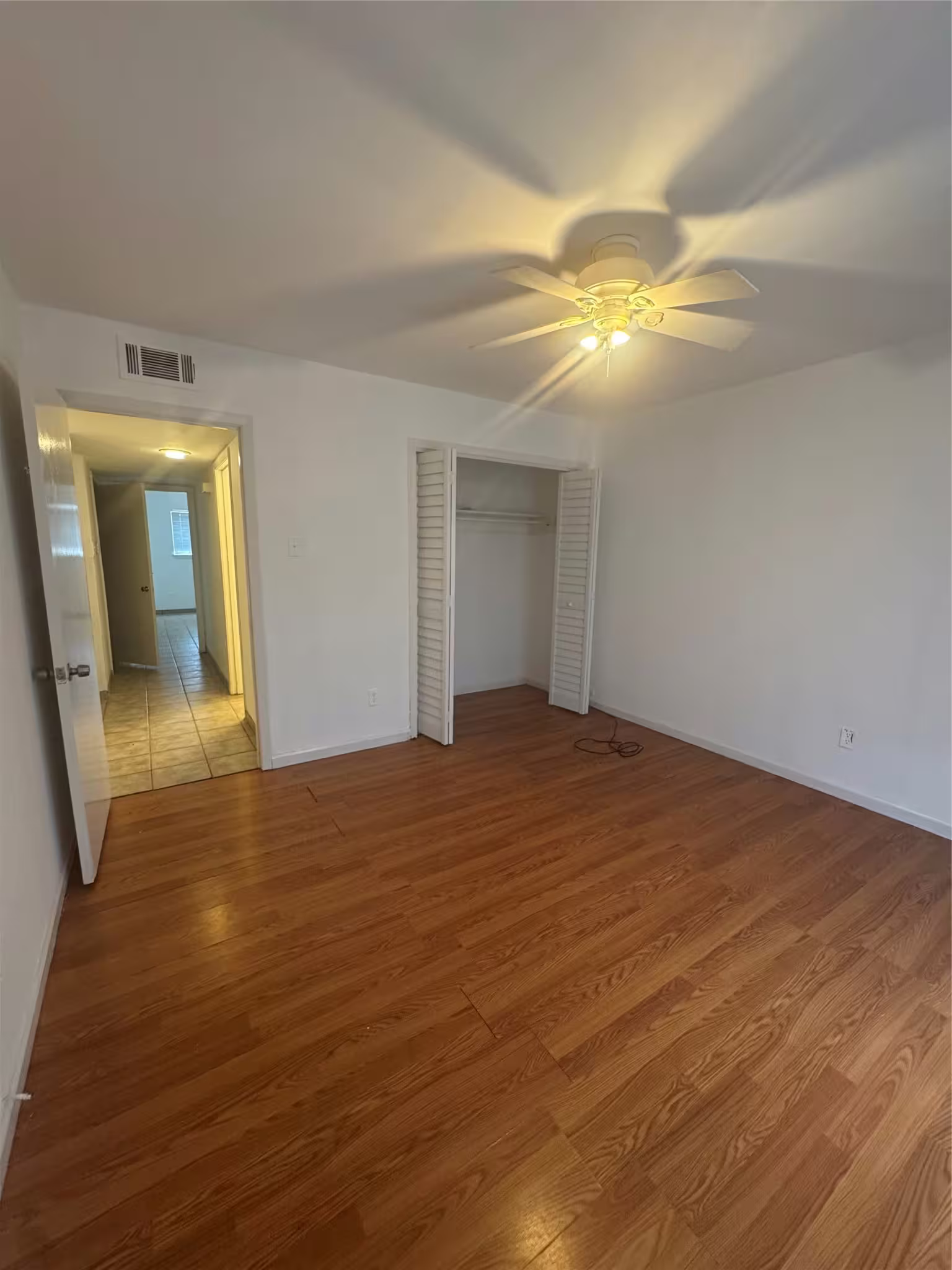 Photo 5 of 7209 Beechnut Street B, Houston, TX