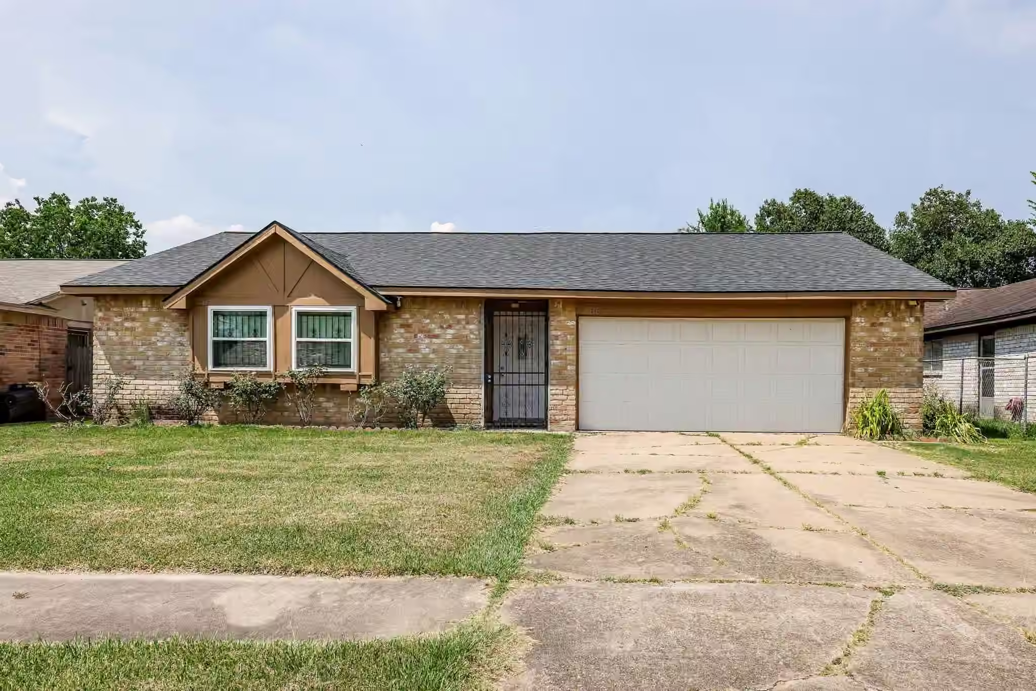 Photo of 5146 Court Road, Houston, TX