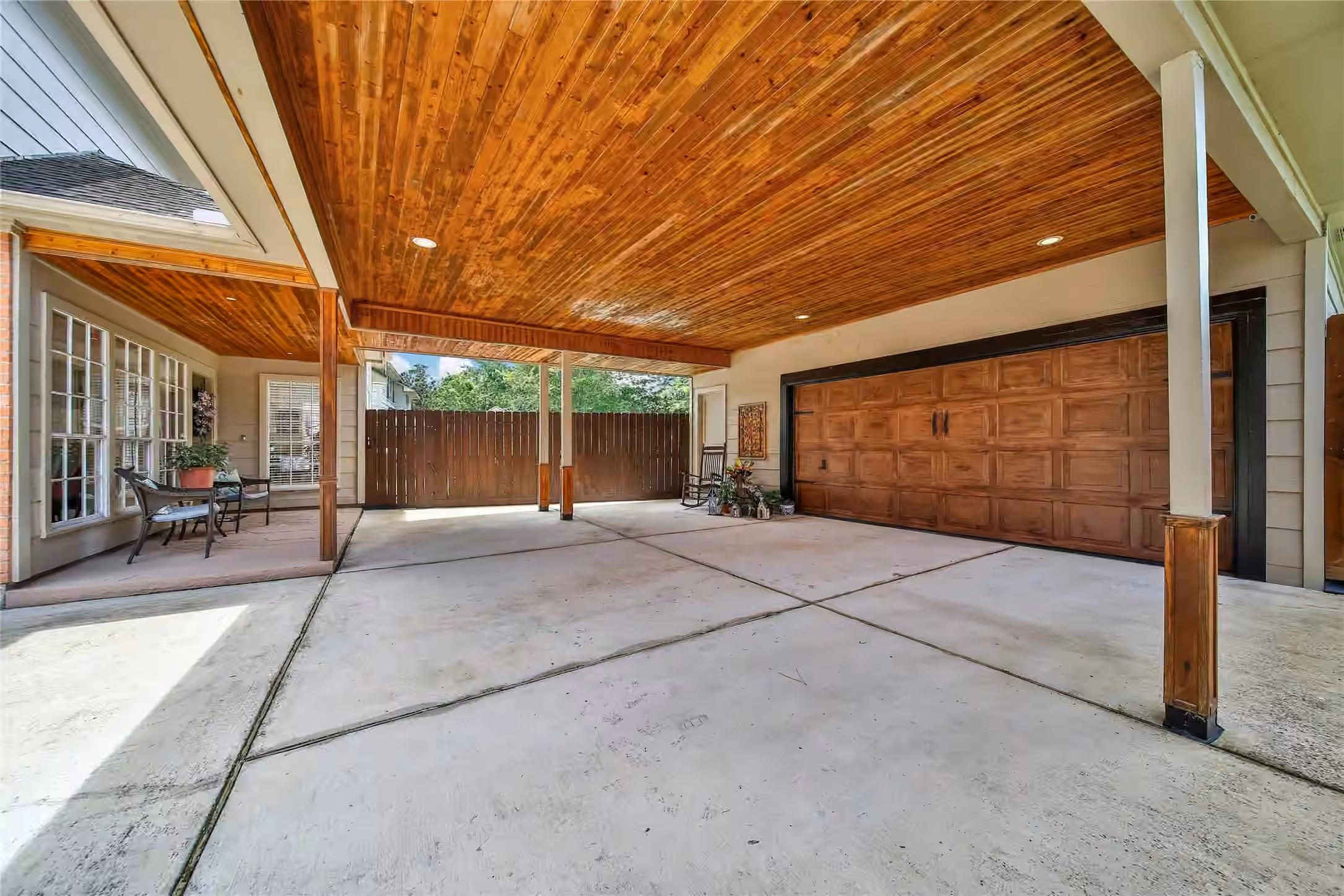 Photo 7 of 1702 Seven Maples Drive, Kingwood, TX