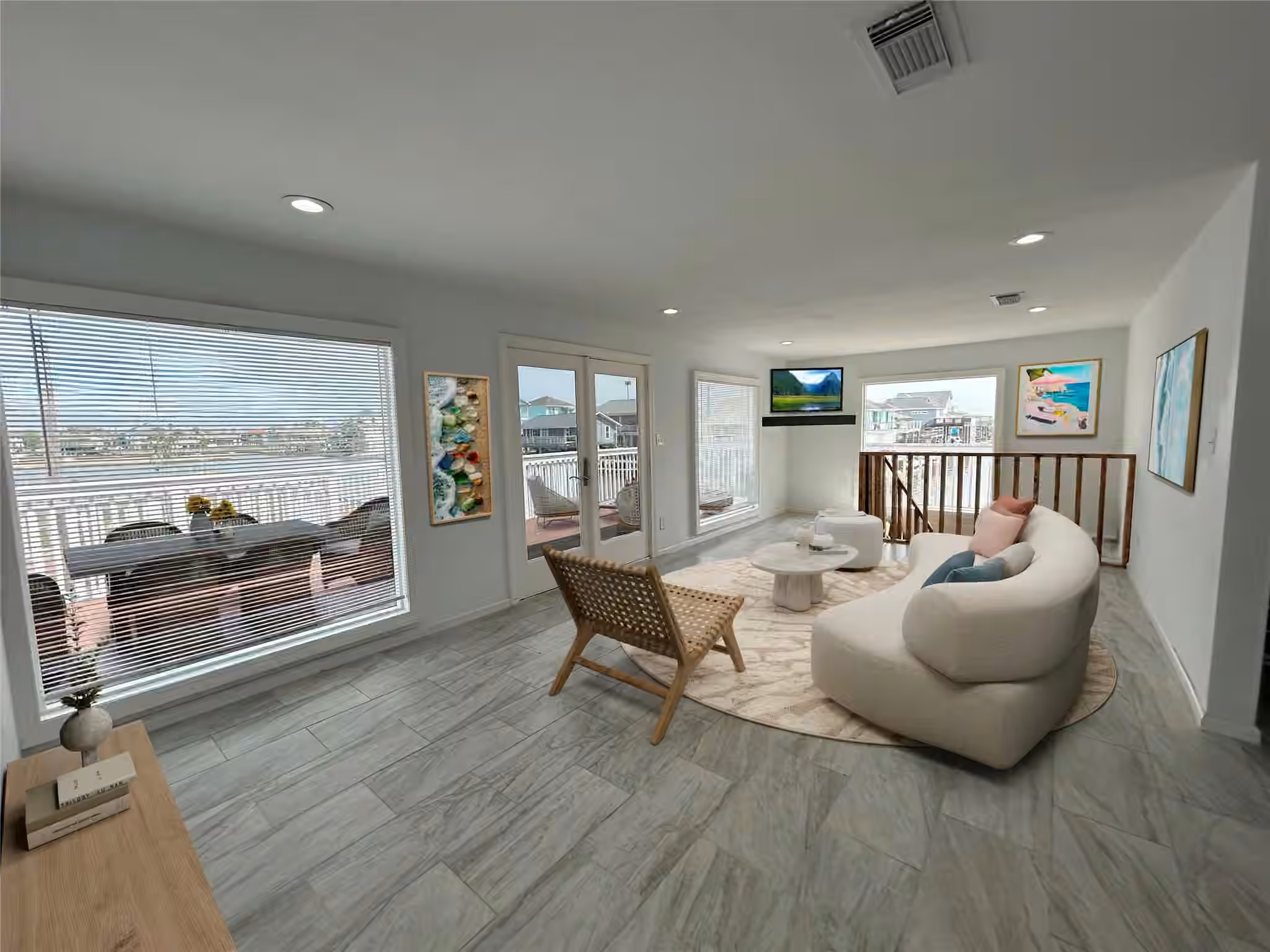 Photo 4 of 16643 Bermuda Way, Jamaica Beach, TX