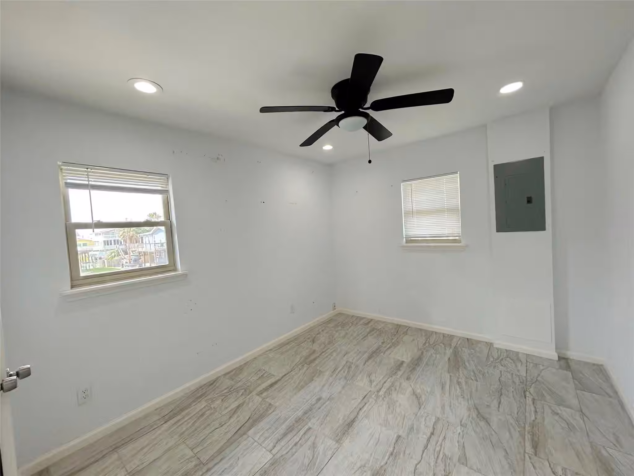 Photo 7 of 16643 Bermuda Way, Jamaica Beach, TX