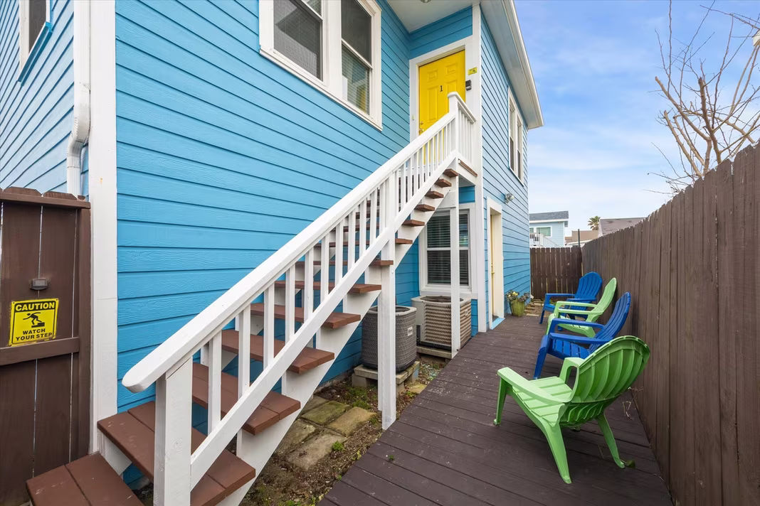 Photo 6 of 2211 28th Street, Galveston, TX