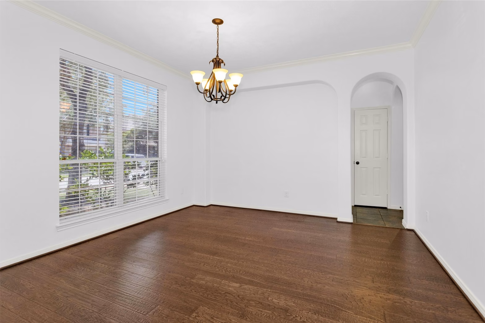 Photo 5 of 2944 Auburn Woods Drive, Pearland, TX