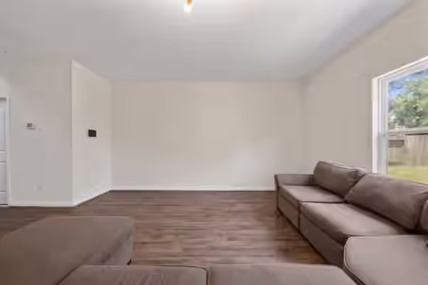 Photo 6 of 1327 Diamond Drape Drive, Rosharon, TX