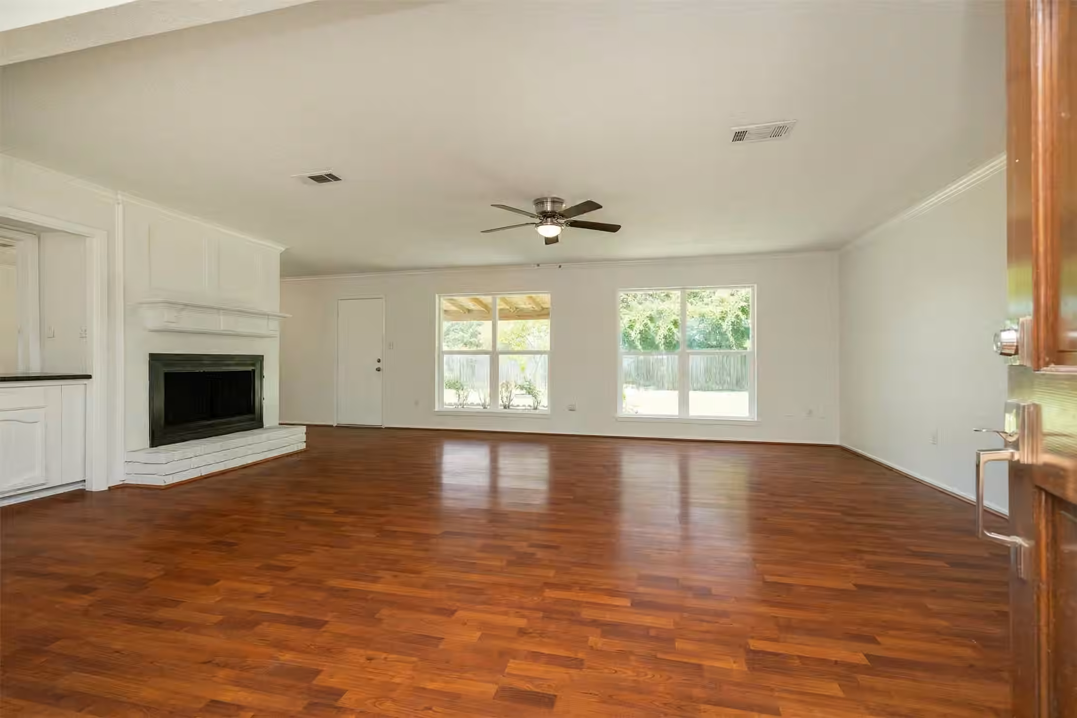 Photo 5 of 12326 Campos Drive, Houston, TX