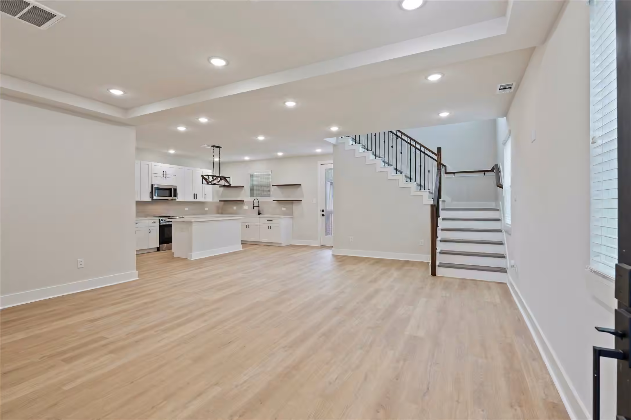 Photo 5 of 7709 Avenue L, Houston, TX