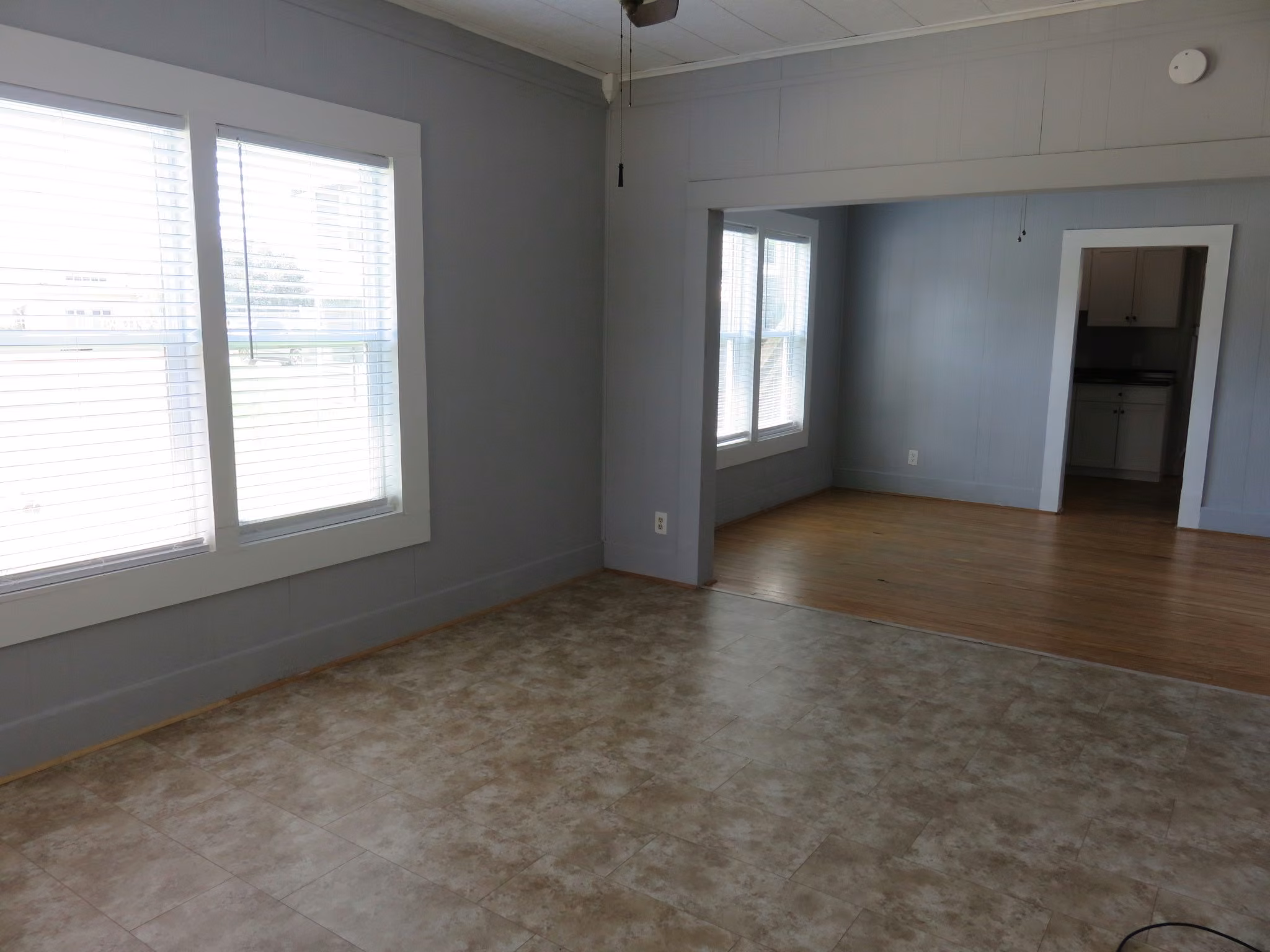 Photo 4 of 1719 Grand Avenue, Liberty, TX