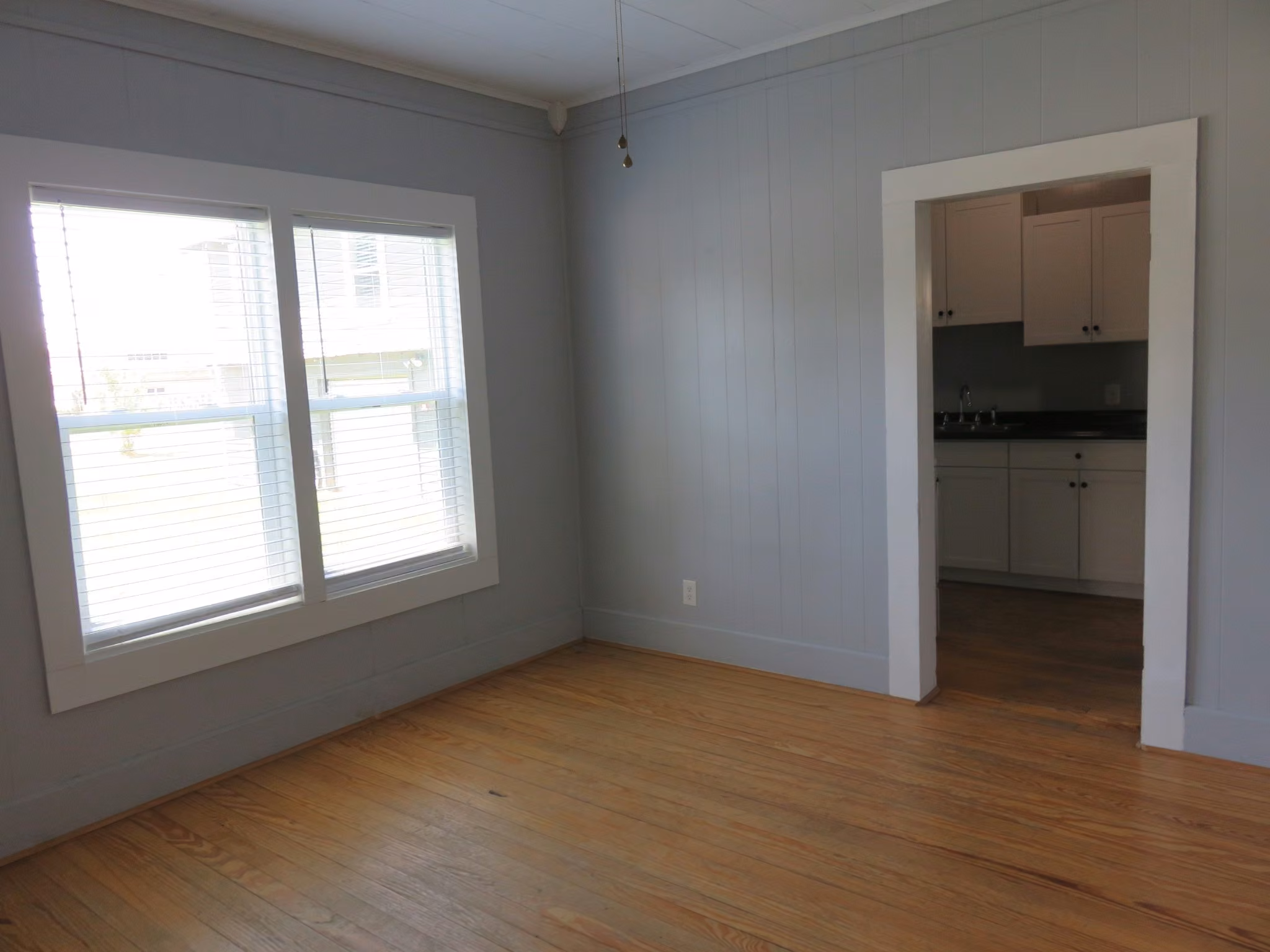 Photo 5 of 1719 Grand Avenue, Liberty, TX