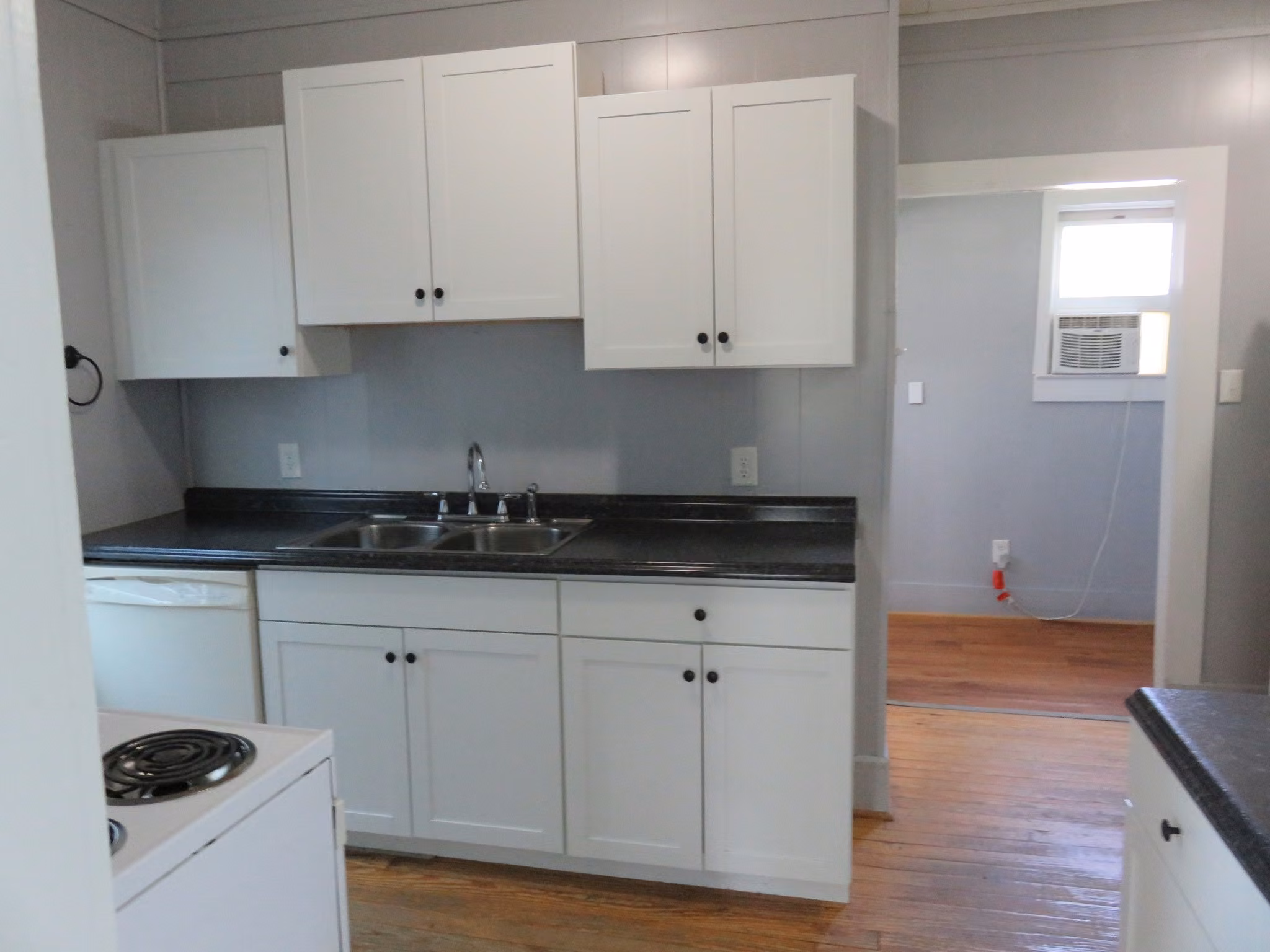Photo 7 of 1719 Grand Avenue, Liberty, TX