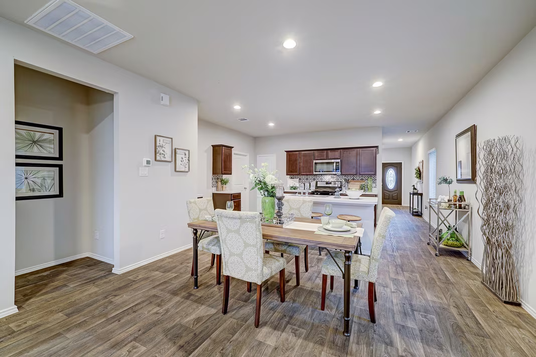 Photo 3 of 14242 W Pine Heart Drive, Conroe, TX