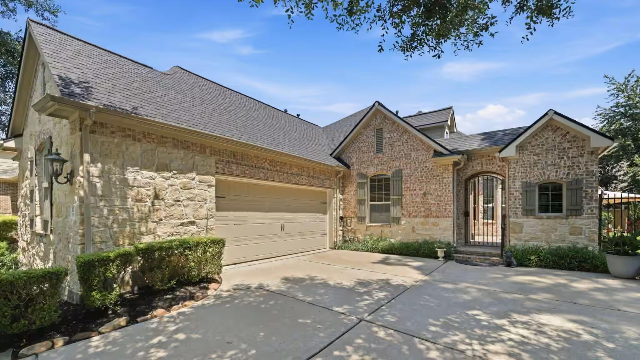 Photo 3 of 10 Little Falls Place, Tomball, TX