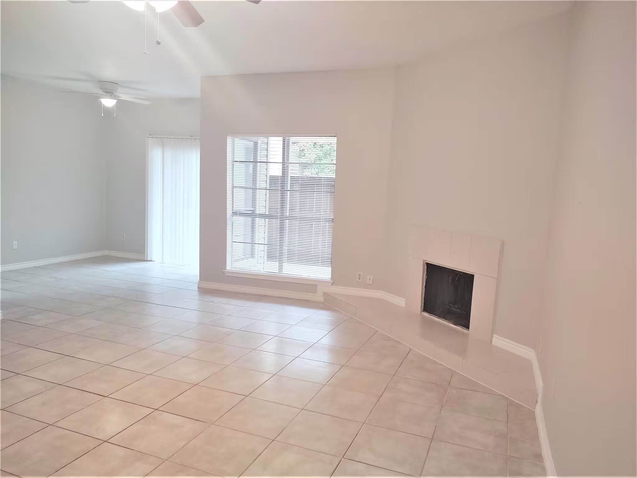 Photo 6 of 9707 Richmond Avenue 53, Houston, TX