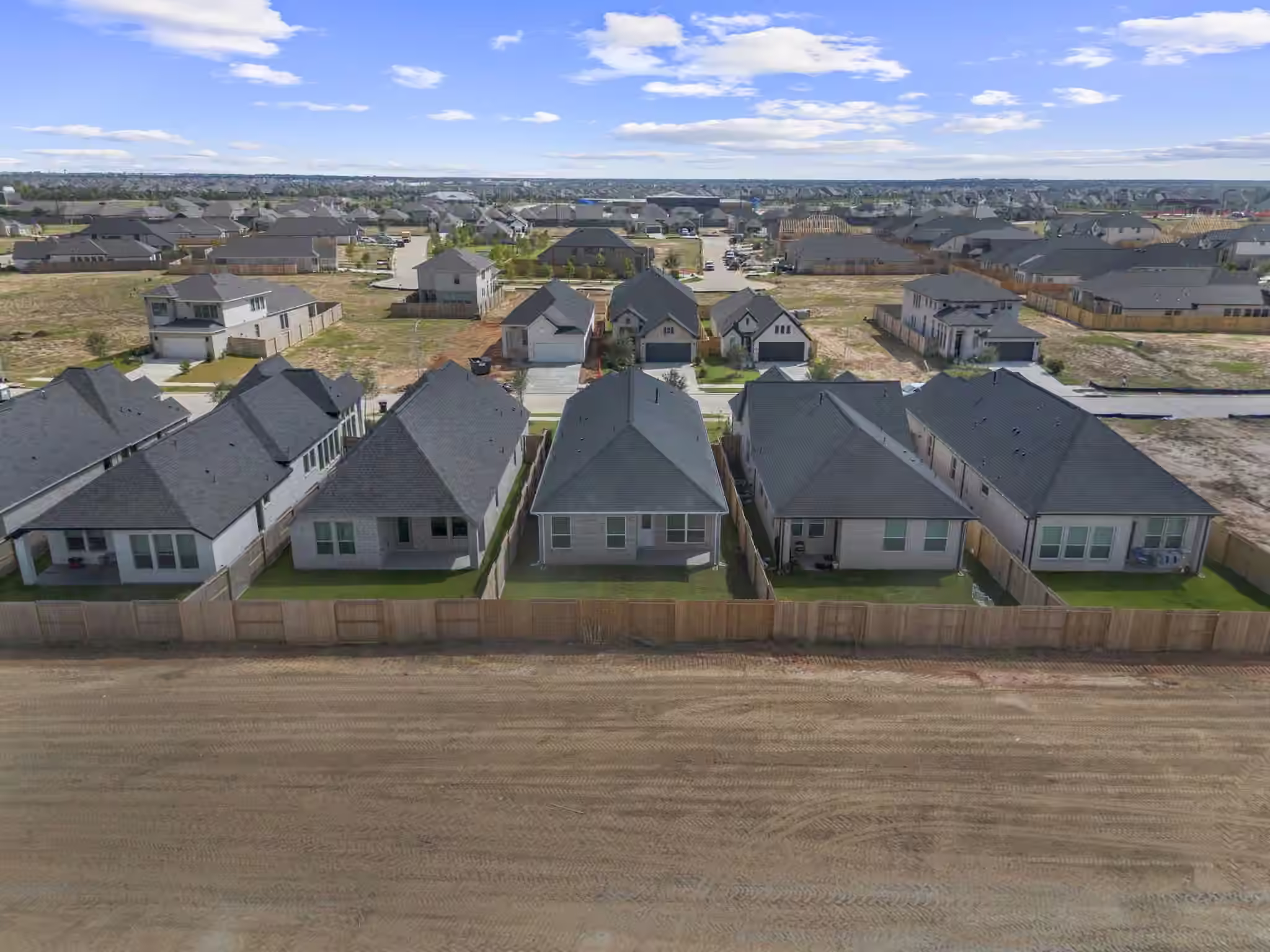 Photo 6 of 2858 Orange Leaf Drive, Fulshear, TX