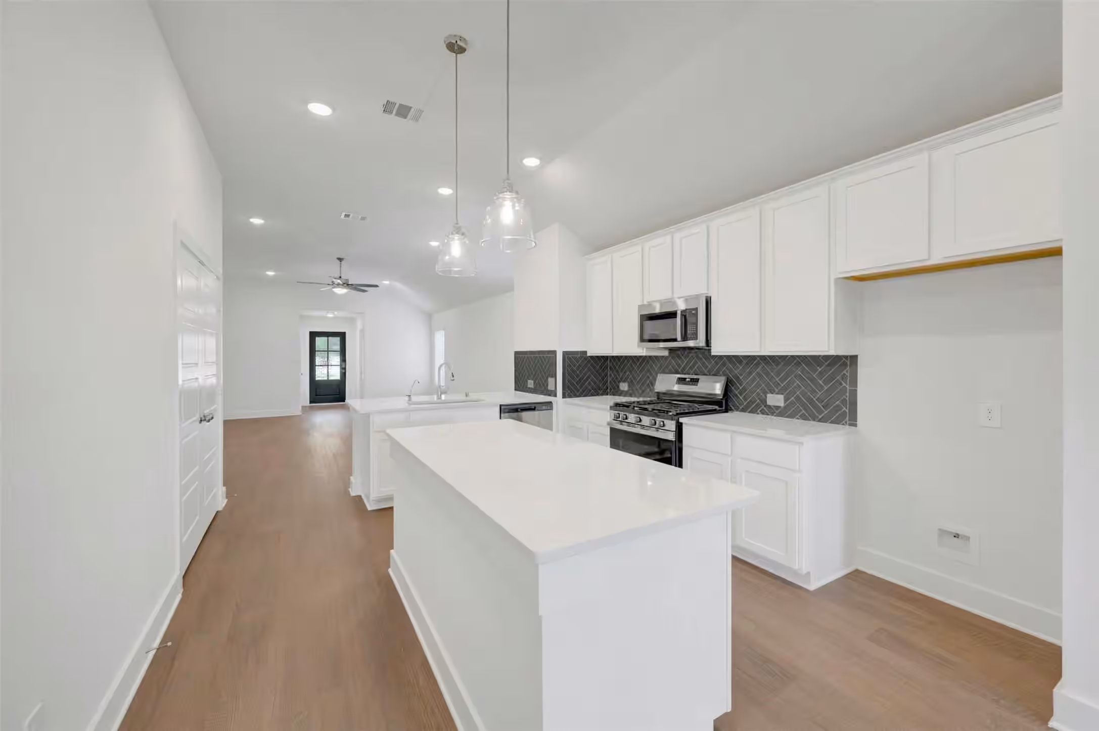 Photo 3 of 21451 Jacaranda Blossom Way, Tomball, TX