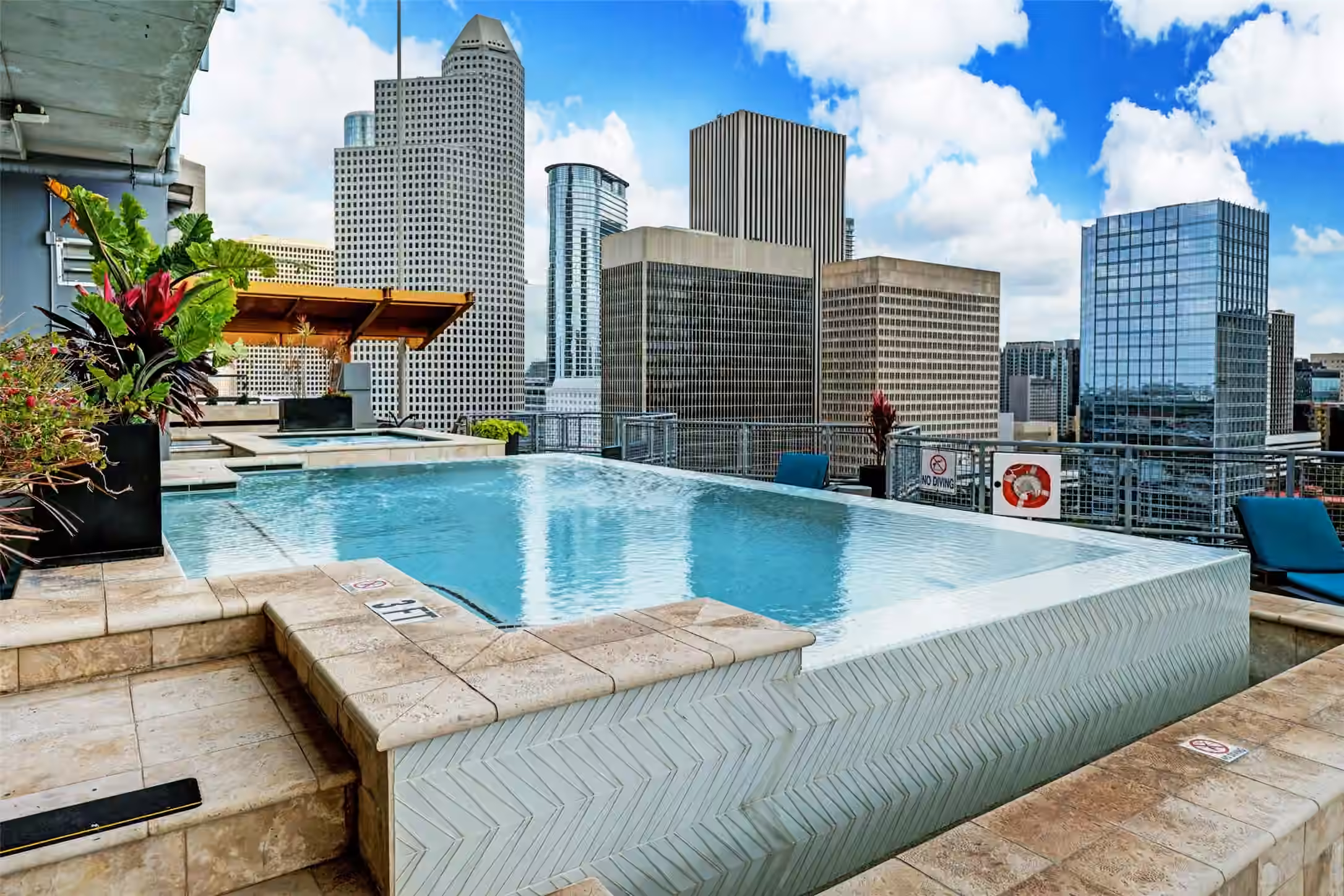 Photo of 2000 Bagby Street 9422, Houston, TX