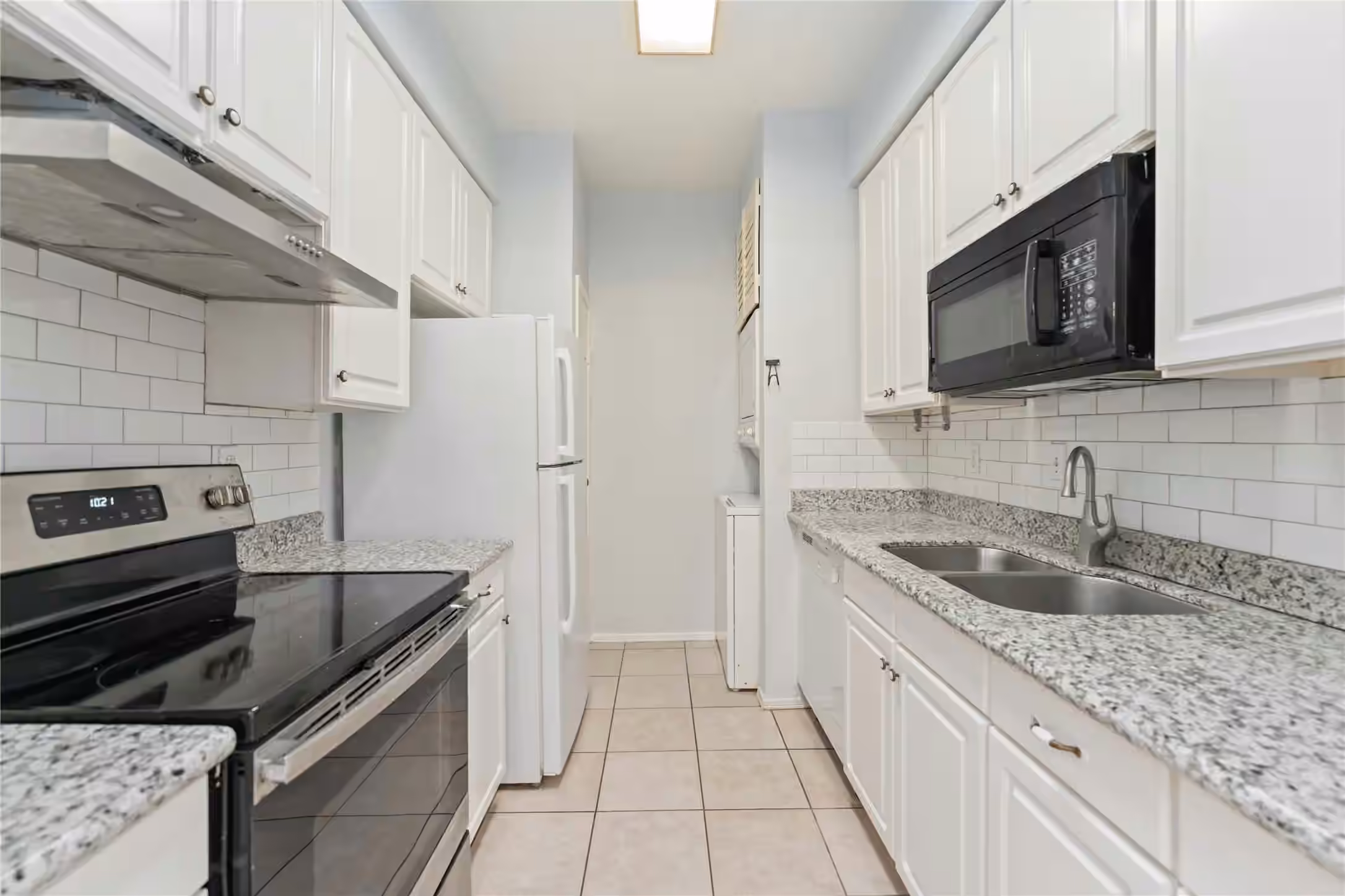 Photo 6 of 9707 Richmond Avenue 49, Houston, TX