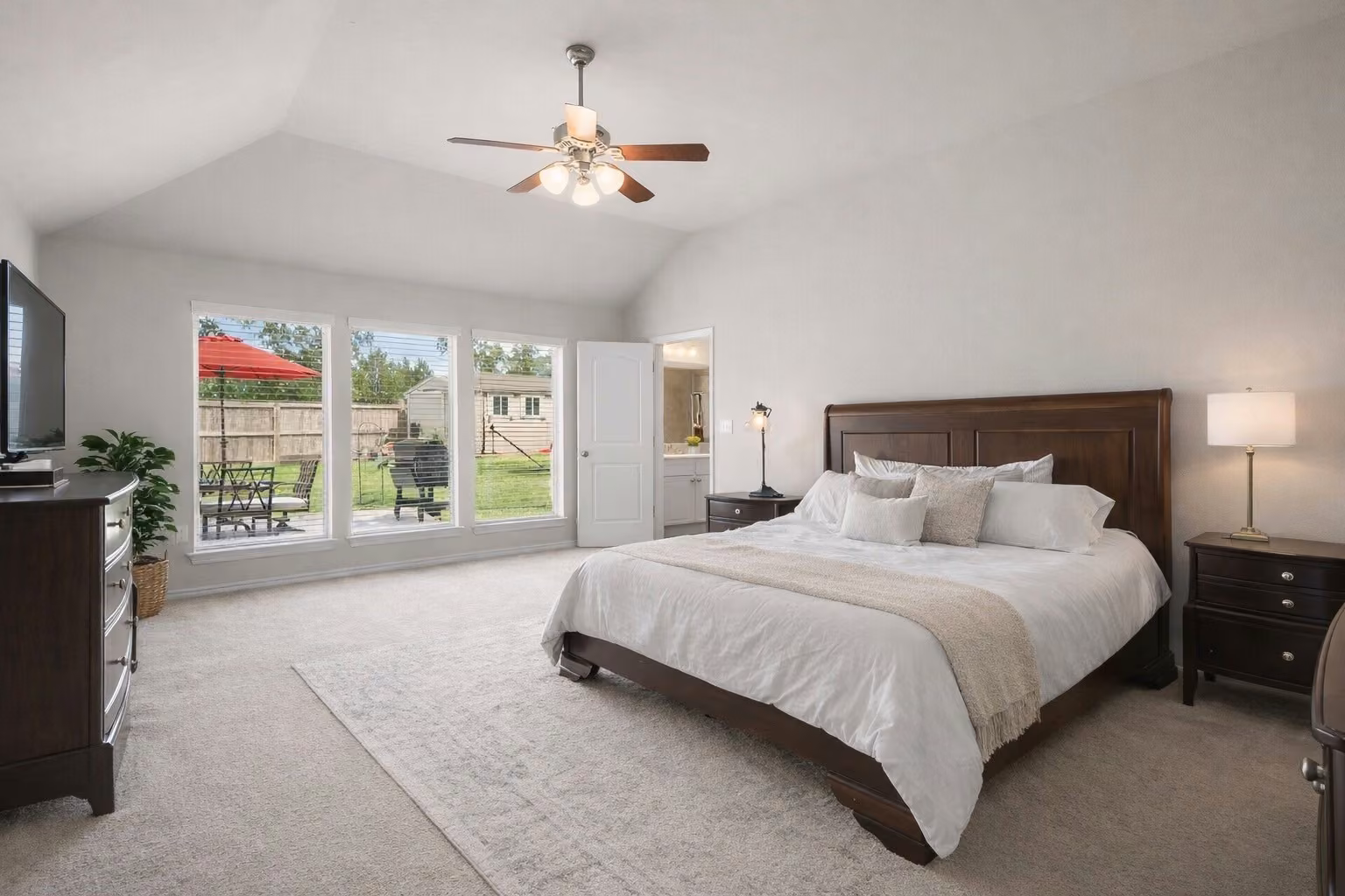 Photo 6 of 31870 Forest Park Trail, Conroe, TX