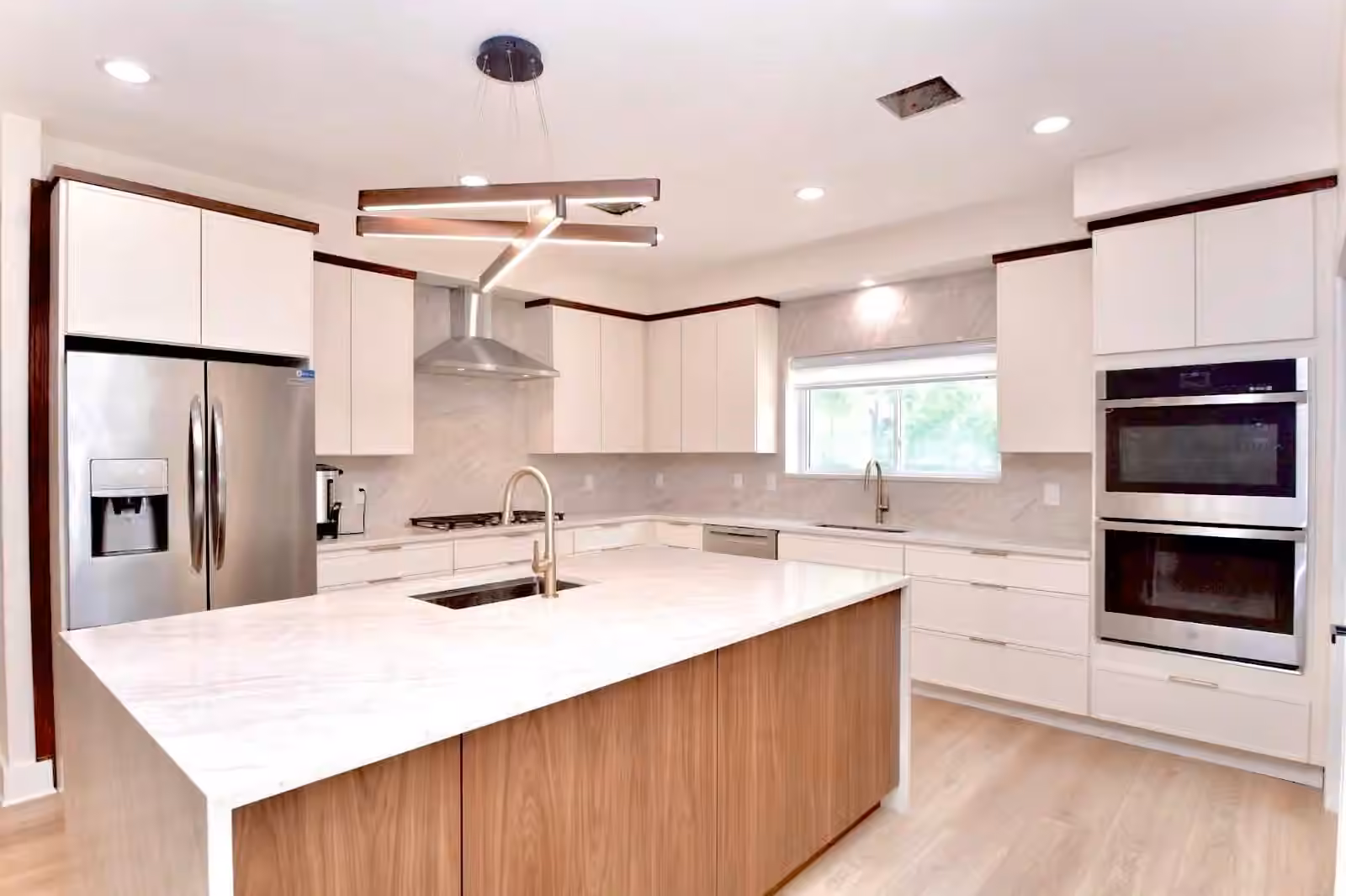 Photo 7 of 11806 Braesridge Drive, Houston, TX