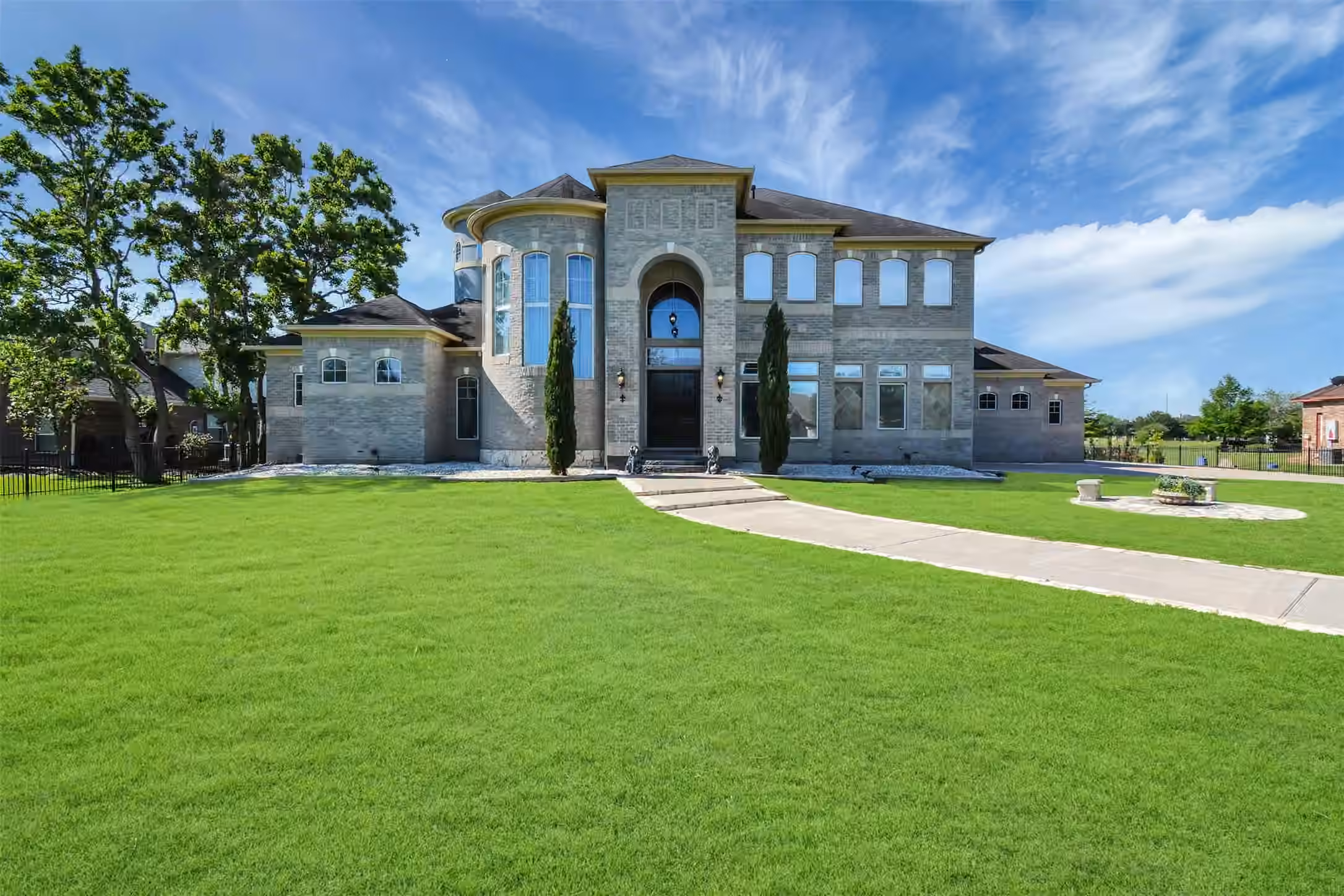 Photo 3 of 19715 Lake Stone Court, Tomball, TX