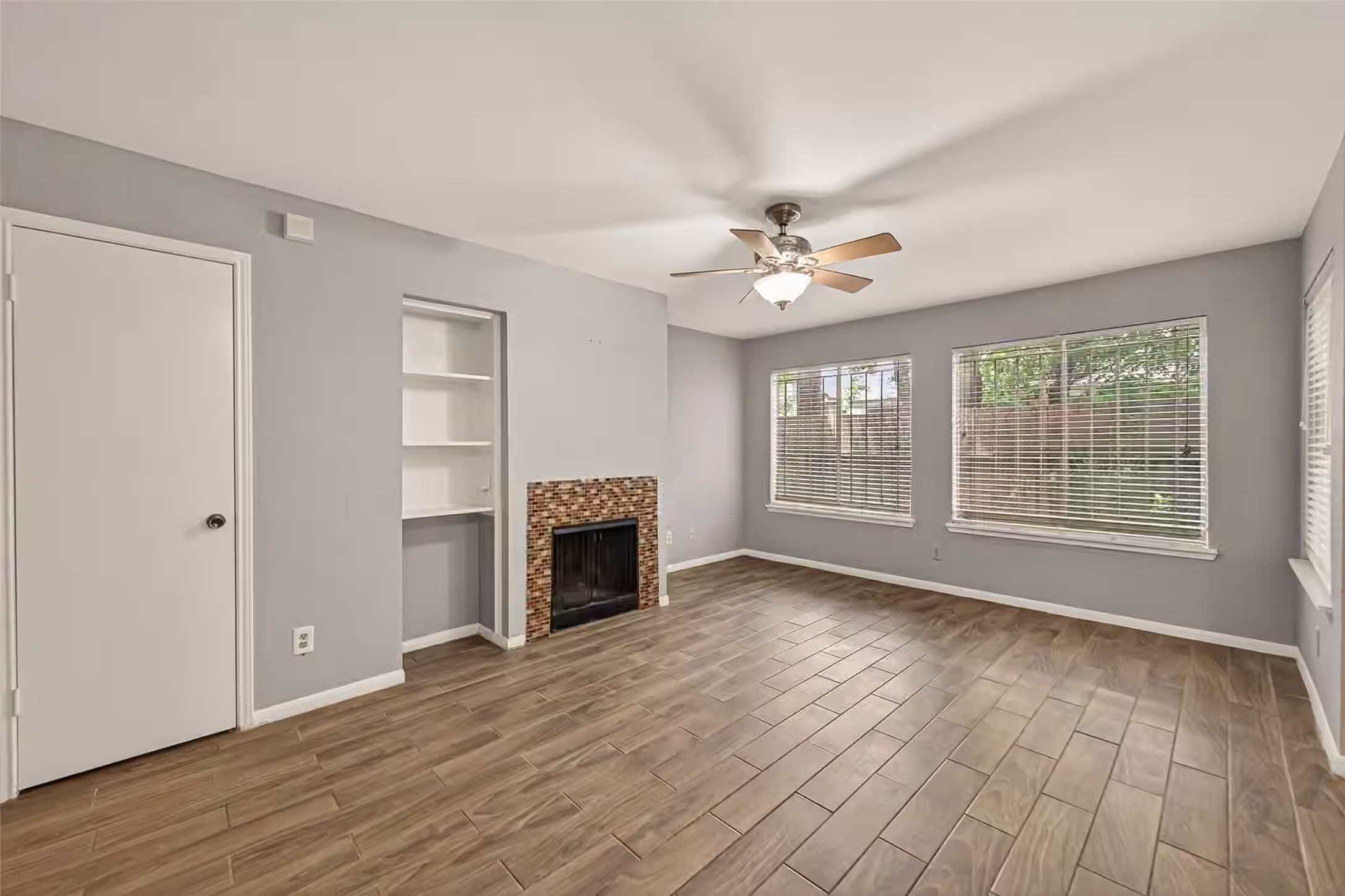 Photo 7 of 12400 overbrook ln 41b, Houston, TX