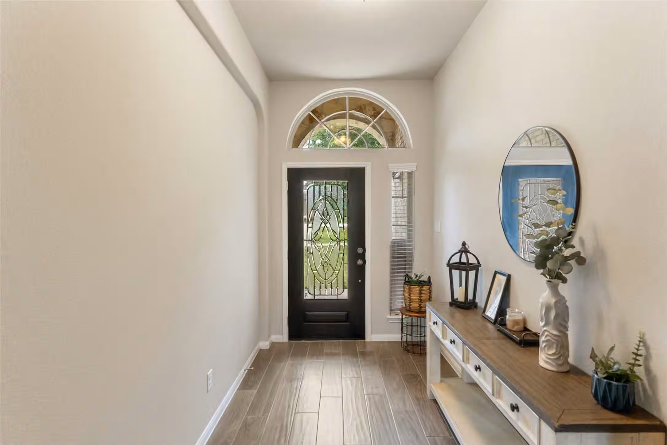 Photo 5 of 11526 Walden Road, Montgomery, TX