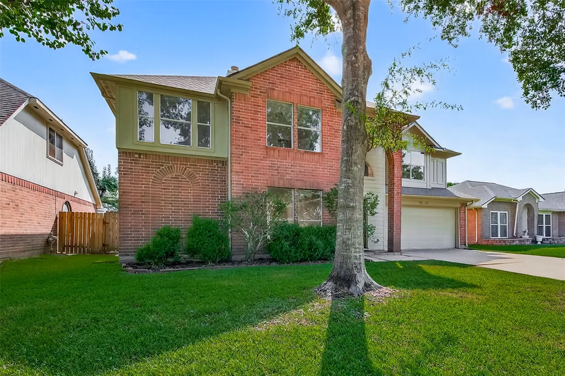 Photo 2 of 1826 OAK VALLEY, Kemah, TX