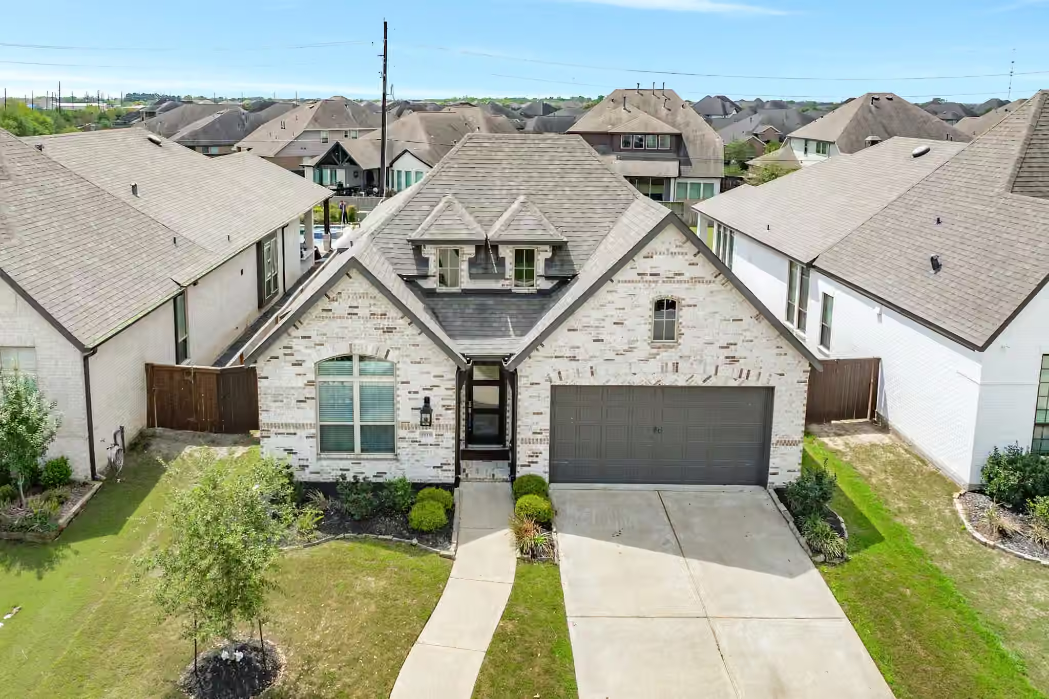 Photo 2 of 4010 Shackleton Court, Iowa Colony, TX