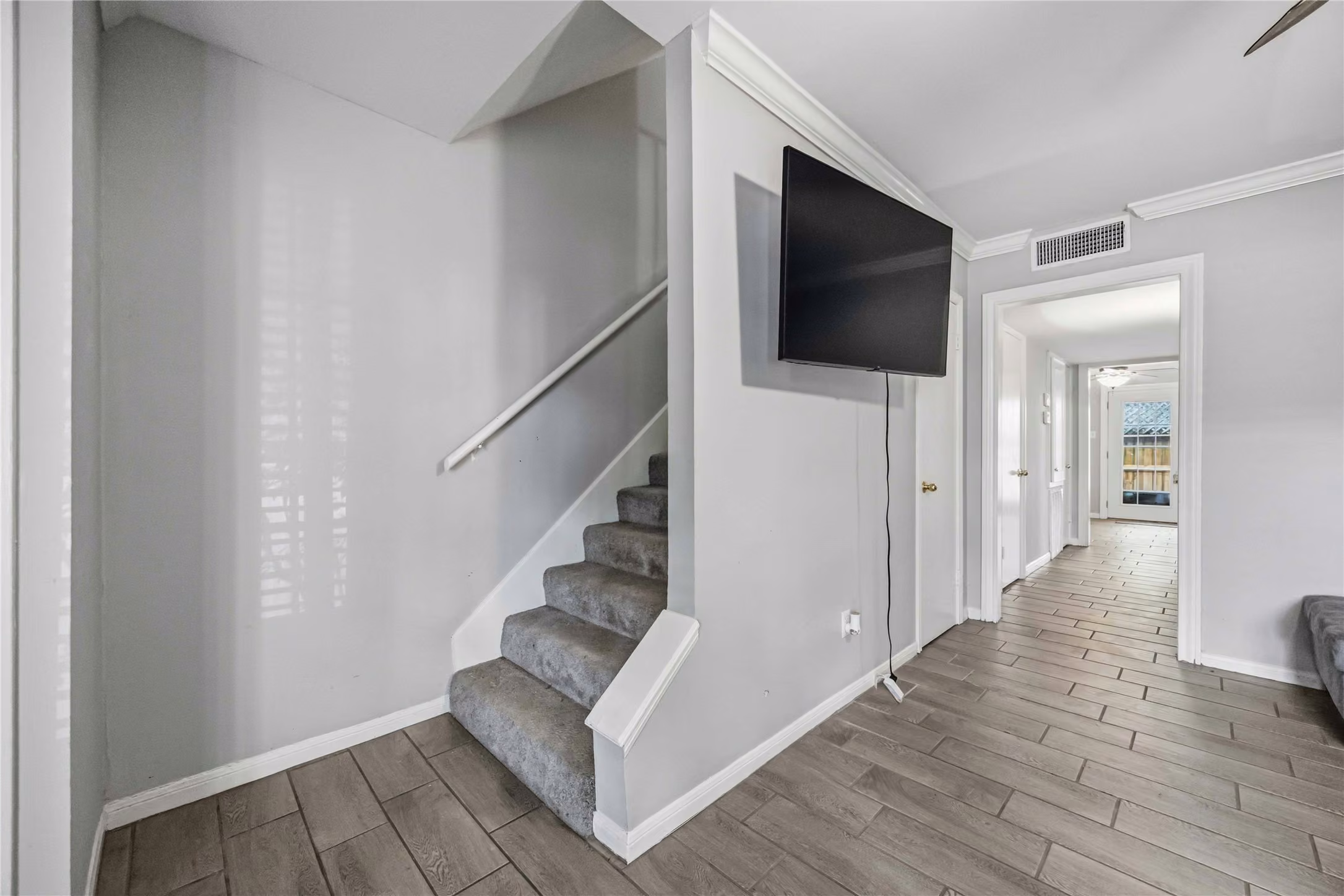 Photo 5 of 5223 Arboles Drive, Houston, TX