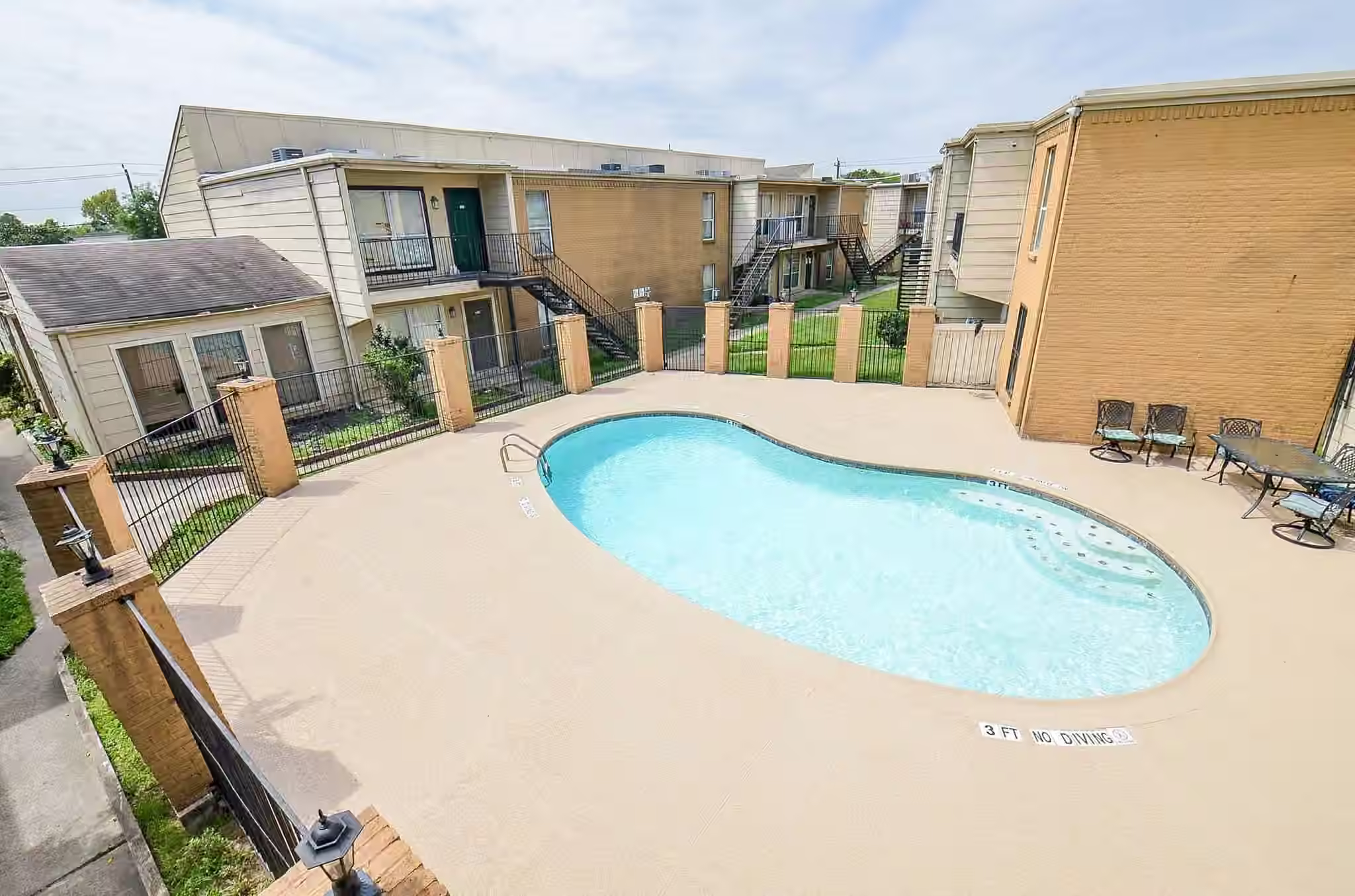 Photo 4 of 8100 Creekbend Dr 120, Houston, TX
