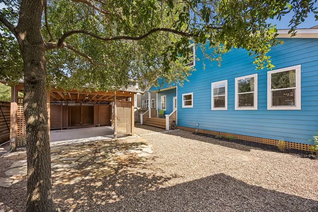 Photo 5 of 821 E 26th Street, Houston, TX