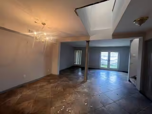 Photo 5 of 6304 S Rice Avenue, Bellaire, TX