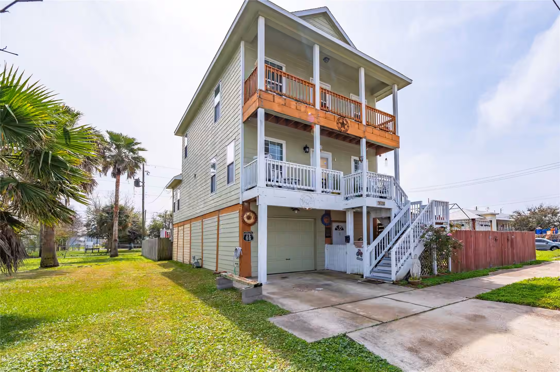 Photo of 2723 Postoffice, Galveston, TX 77550