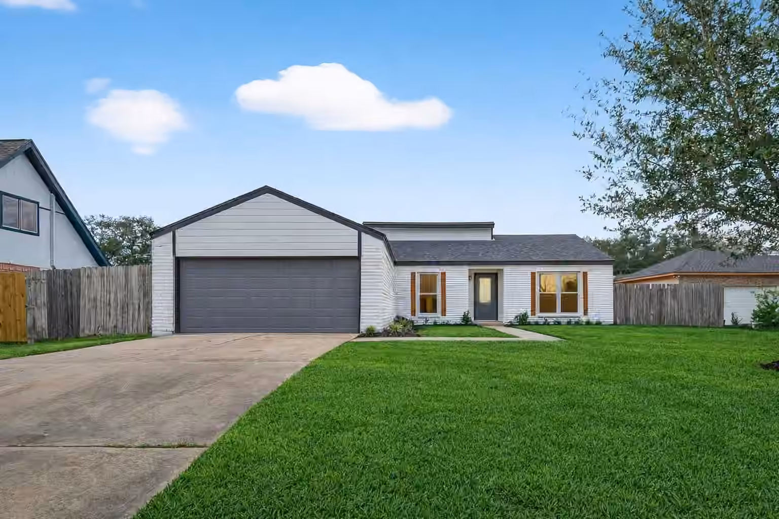 Photo of 13110 Naples Lane, Stafford, TX
