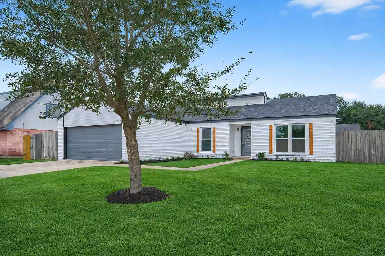 Photo 3 of 13110 Naples Lane, Stafford, TX