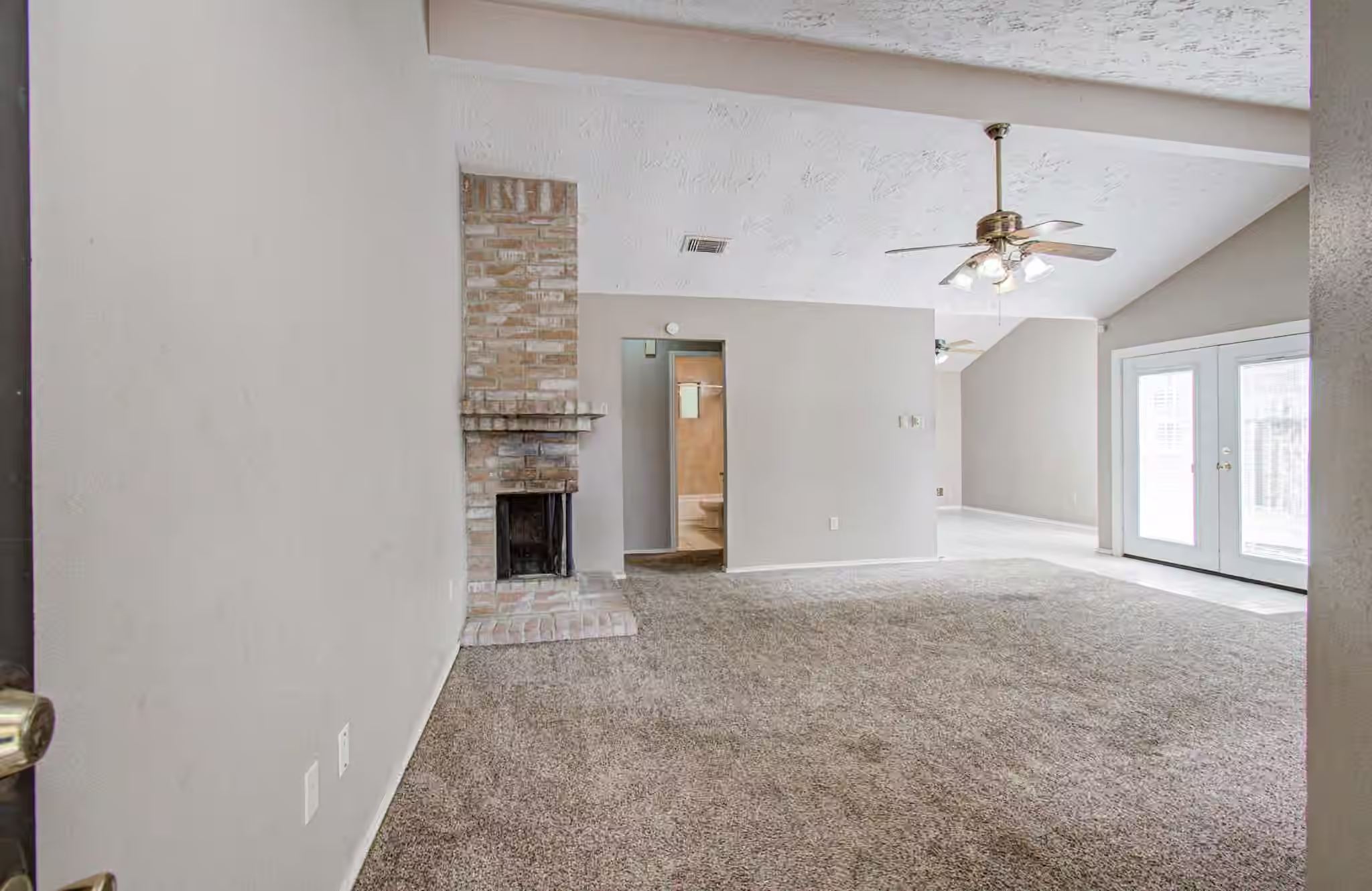 Photo 5 of 3626 Suttonford Drive, Houston, TX