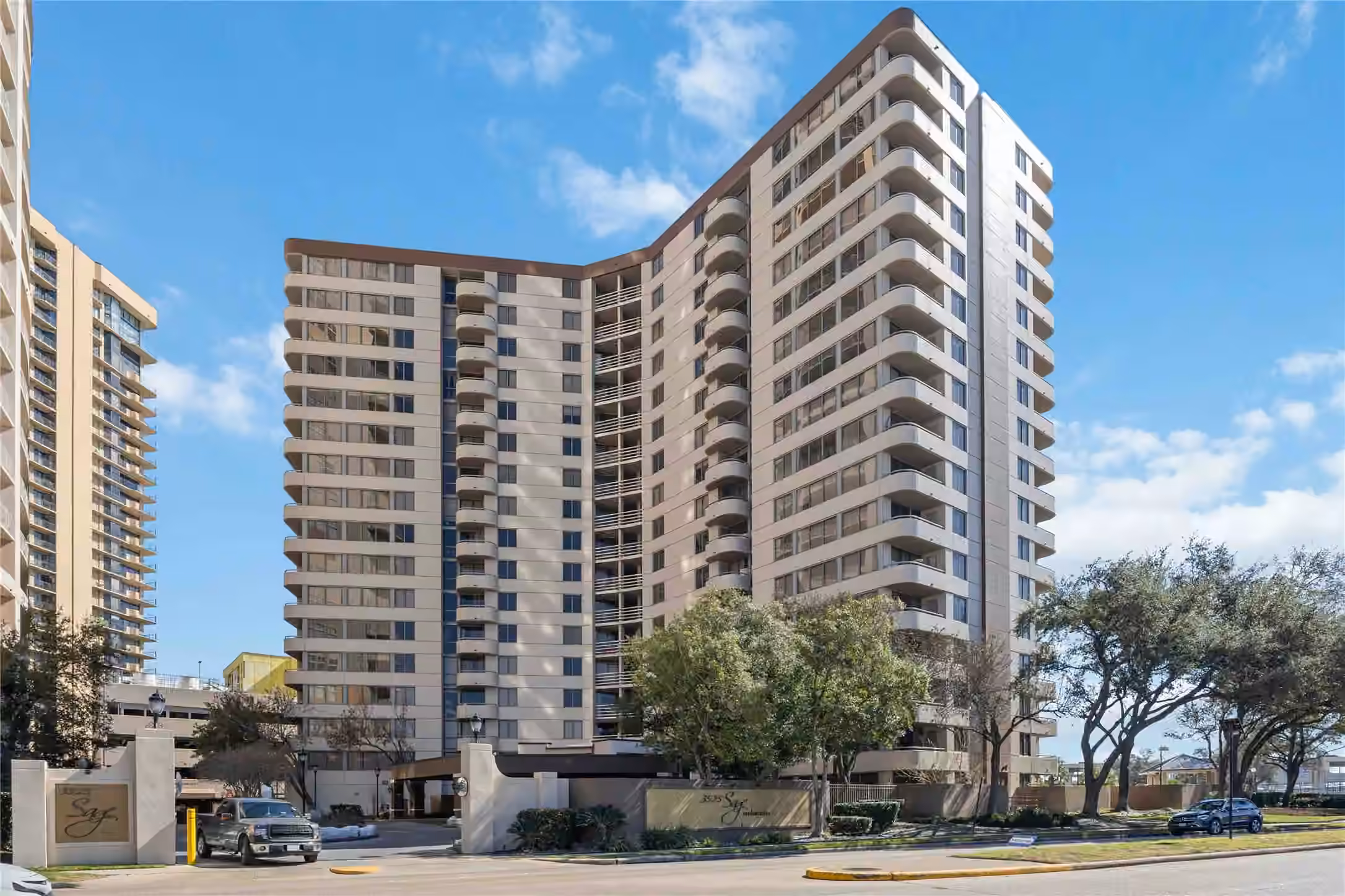 Photo of 3525 Sage Road 1213, Houston, TX 77056
