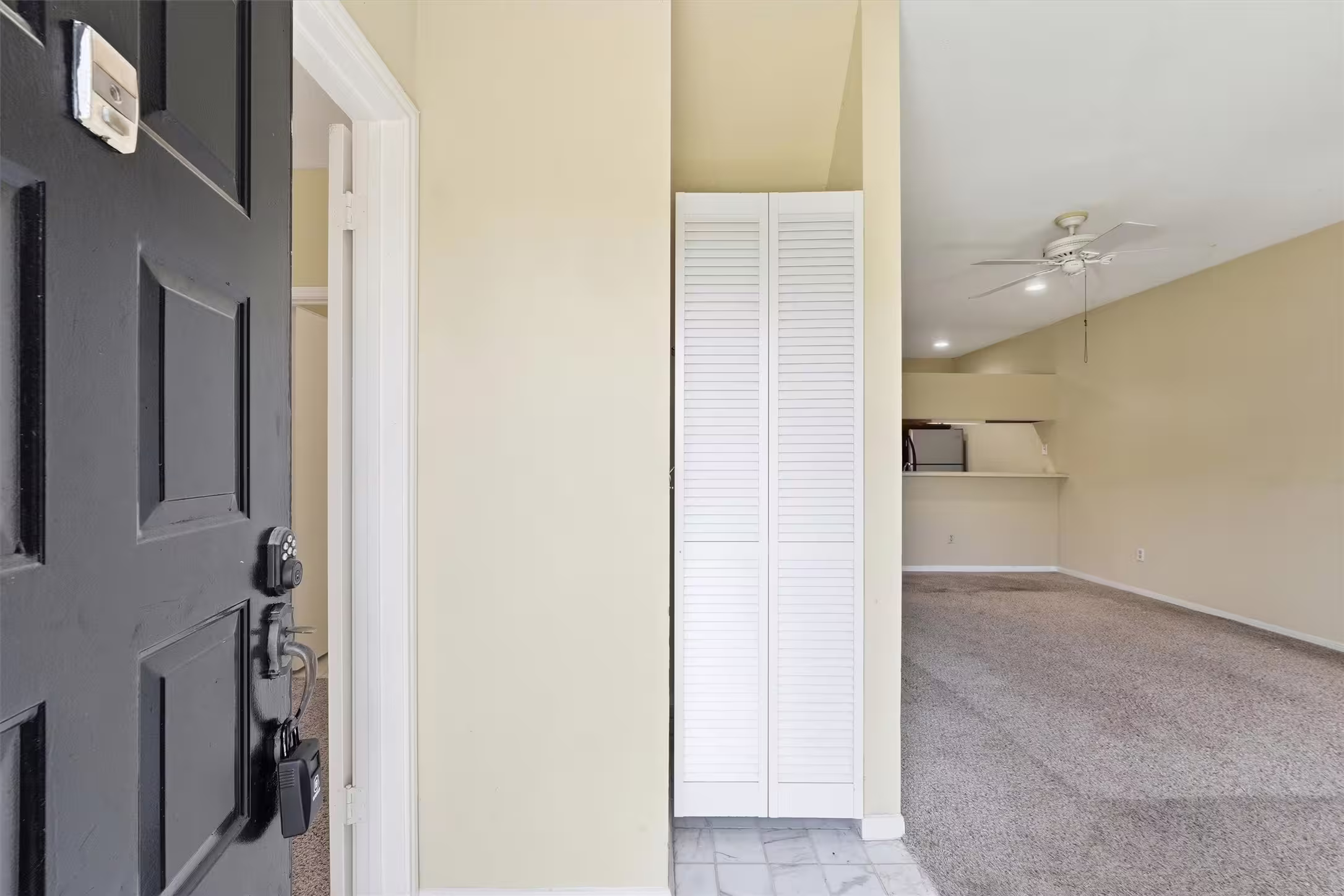 Photo 2 of 8055 Cambridge Street 5, Houston, TX